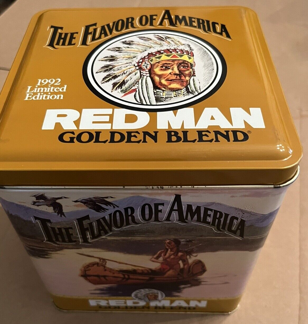 EMPTY VINTAGE RED Man Limited Edition 1992 GOLDEN BLEND Tobacco Tin Can RARE NOS