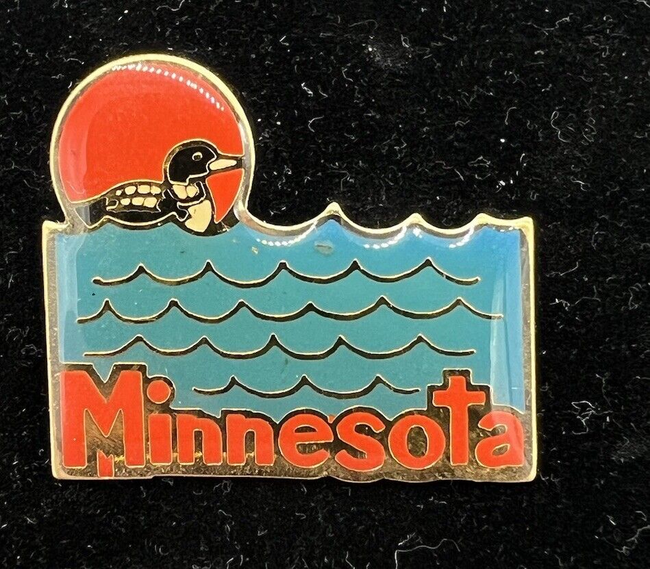 Vintage- Lapel Pin- Minnesota - Loon At Sunset On Water - Blue Red Enamel