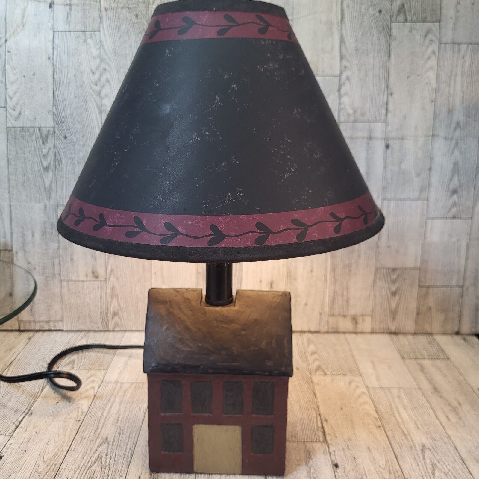 Rustic Lamp W Shade Counrty Primitive Style House Electric Light Resin 13.75