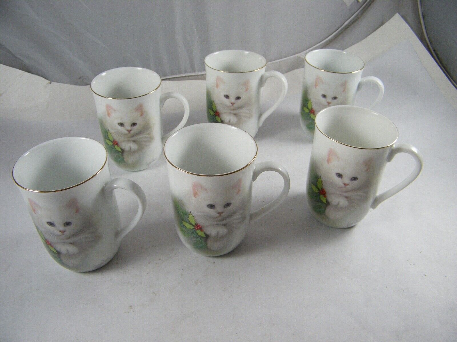 OTAGIRI  JAPAN BOB HARRISON CAT WITH HOLLY CUPS / MUGS LOT OF 6