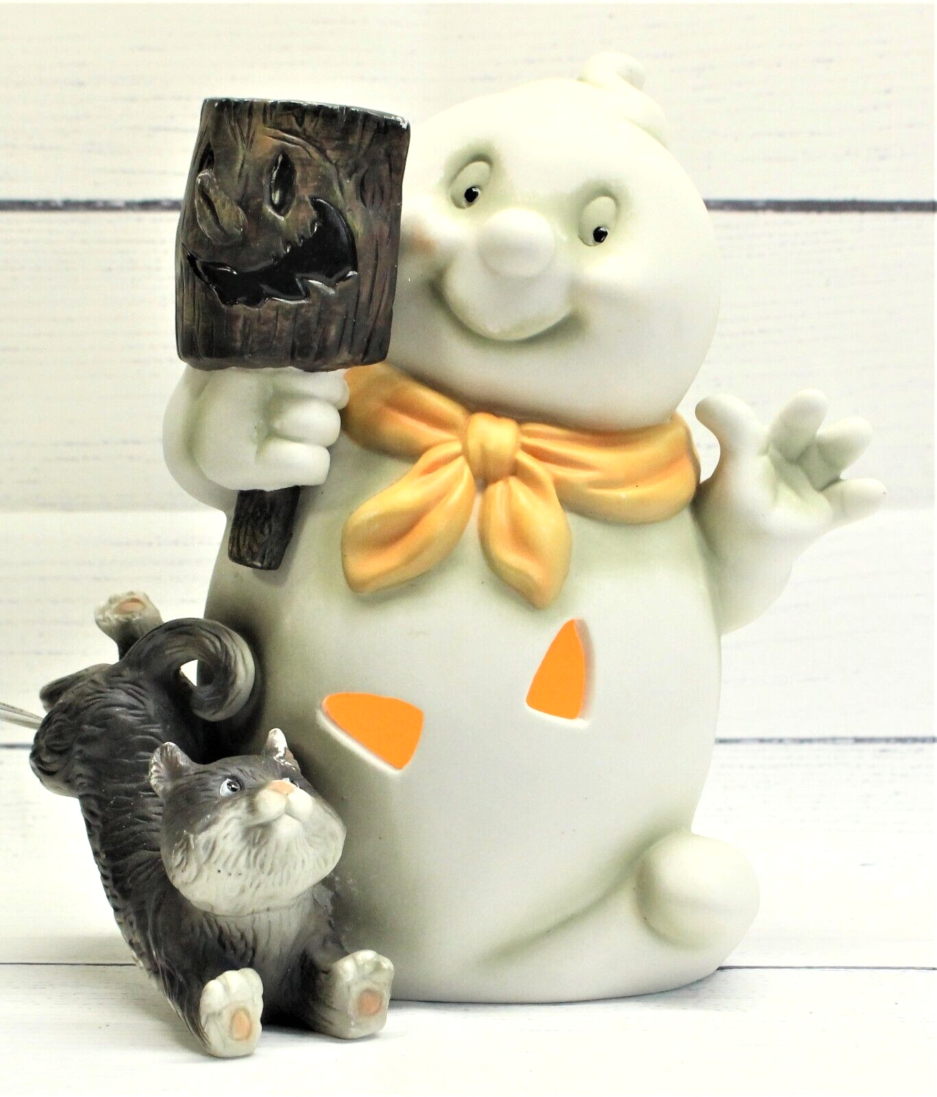 Vintage Ceramic Lighted Ghost With His Mask & Cat Halloween Decoration  9