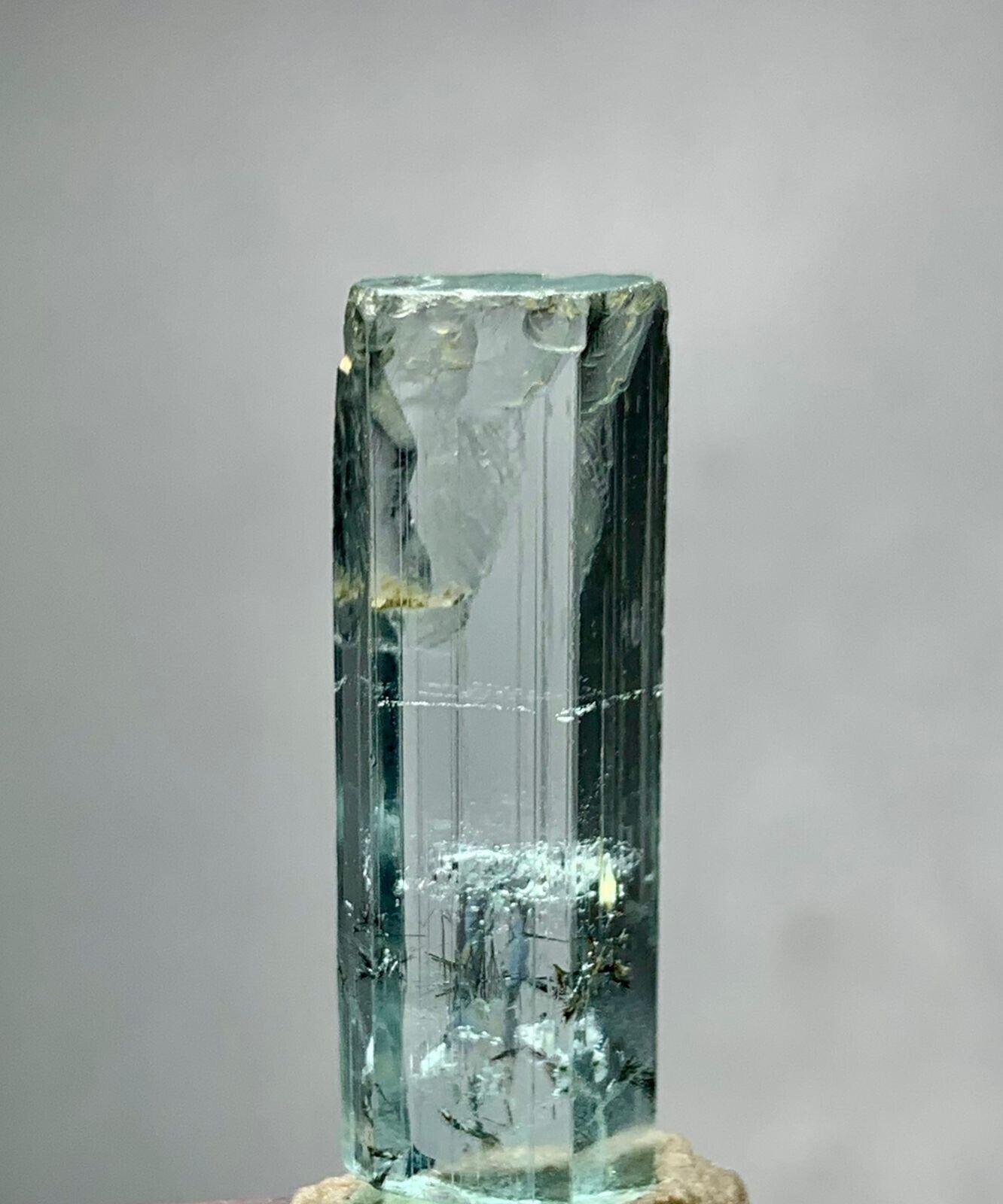 19 Cts Beautiful Top Quality Terminated Aquamarine Crystal from Skardu Pakistan