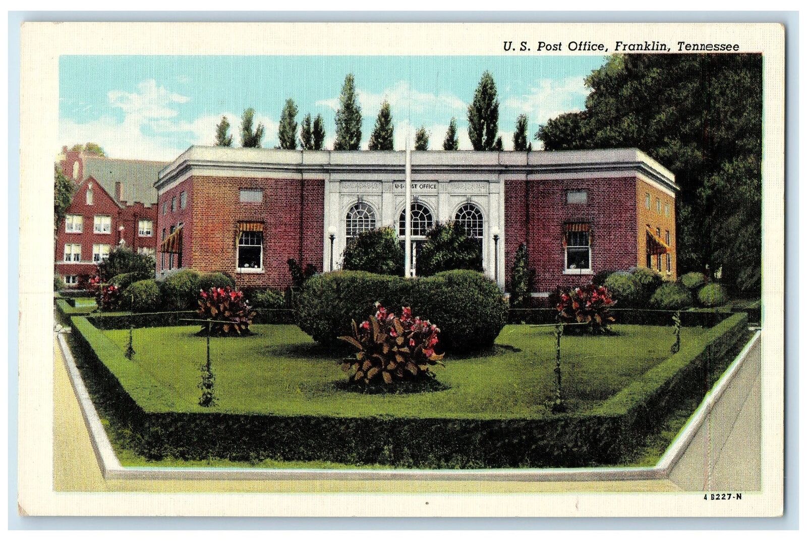 c1940's U.S. Post Office Exterior Roadside Franklin Tennessee TN Trees Postcard