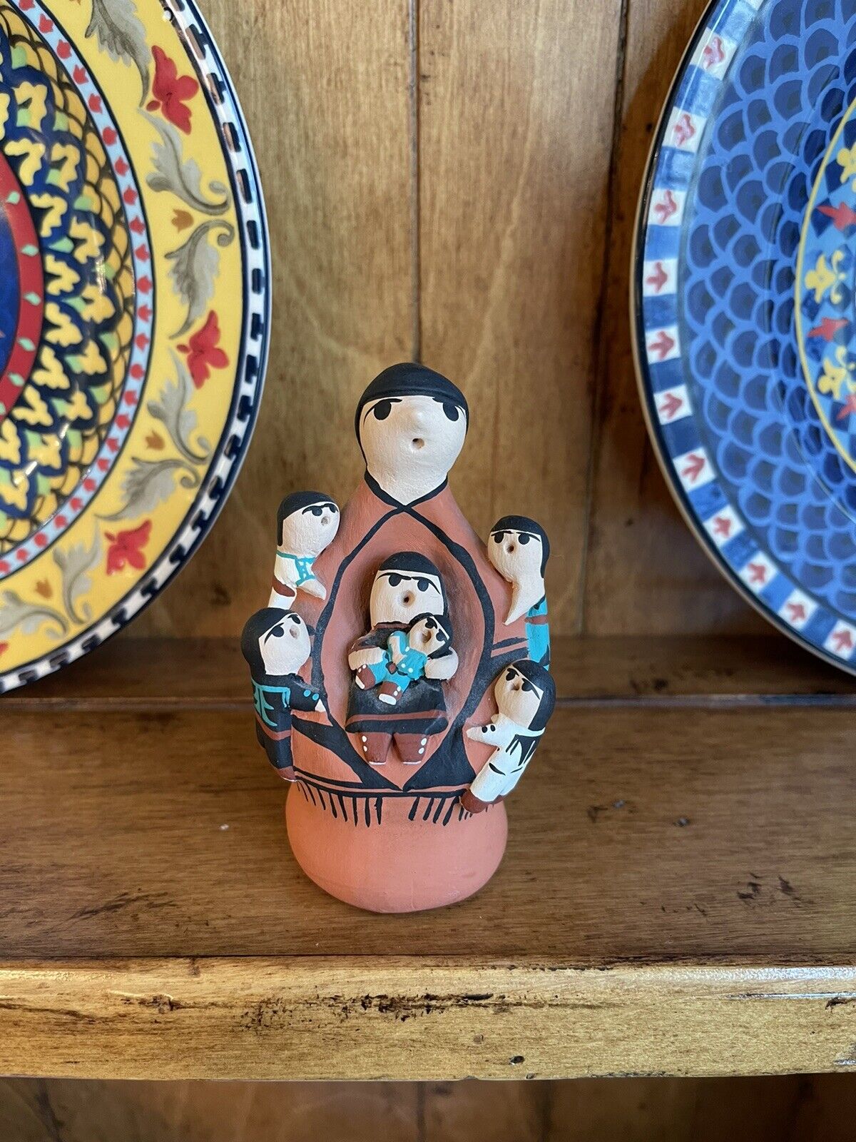 Robert Tenorio of Santo Domingo Kewa Pueblo Storyteller Pottery Native American