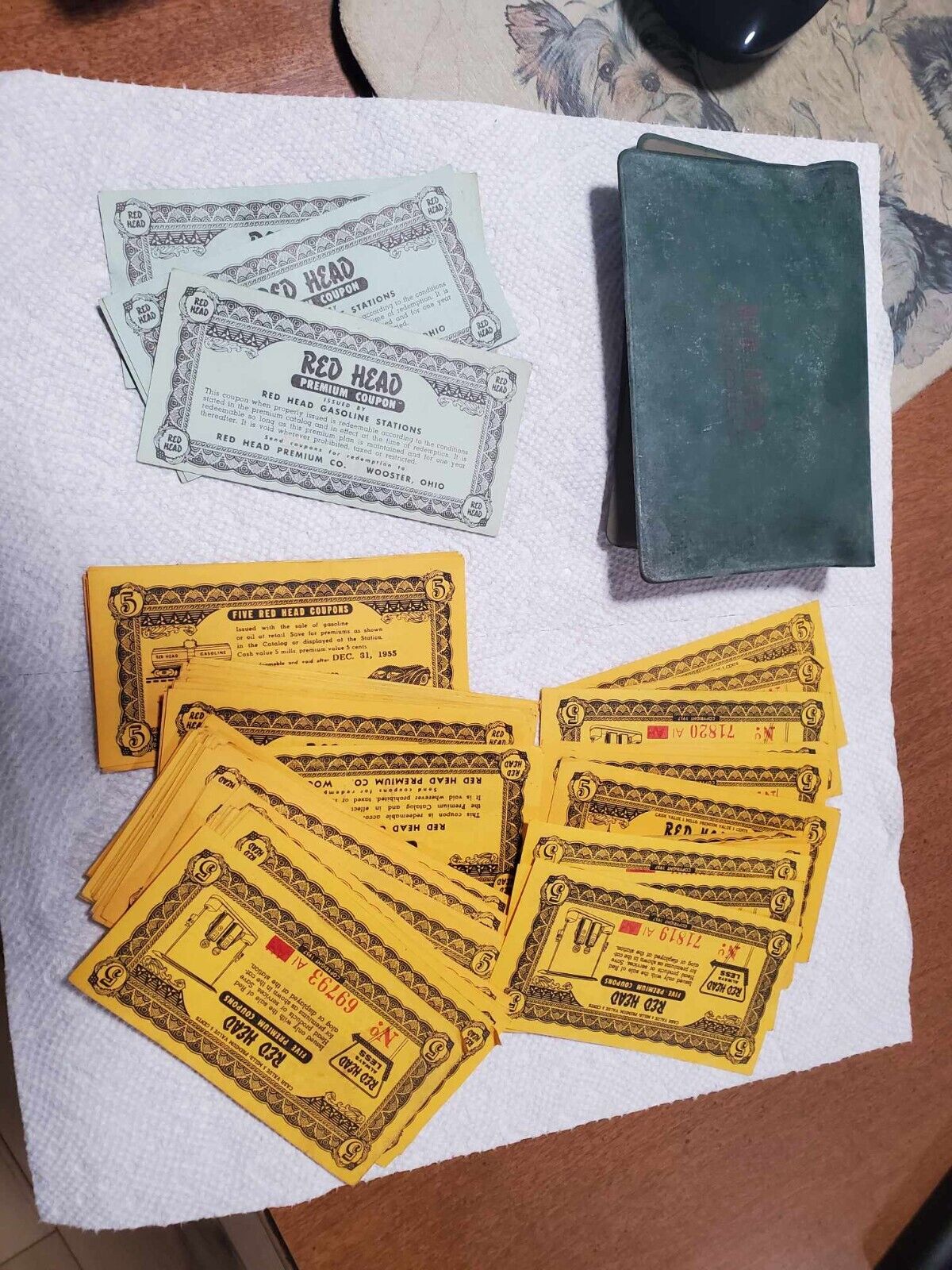 Vintage Red Head Premium Coupons Gasoline Stations Dividend Stamps Lot