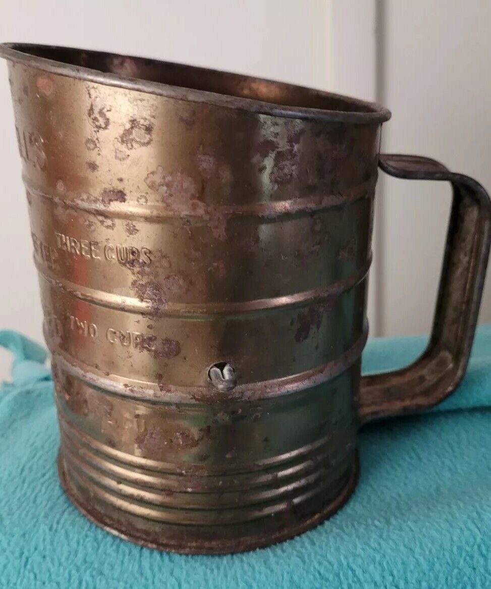 Vintage METAL HAND CRANK BROMWELL'S FLOUR SIFTER