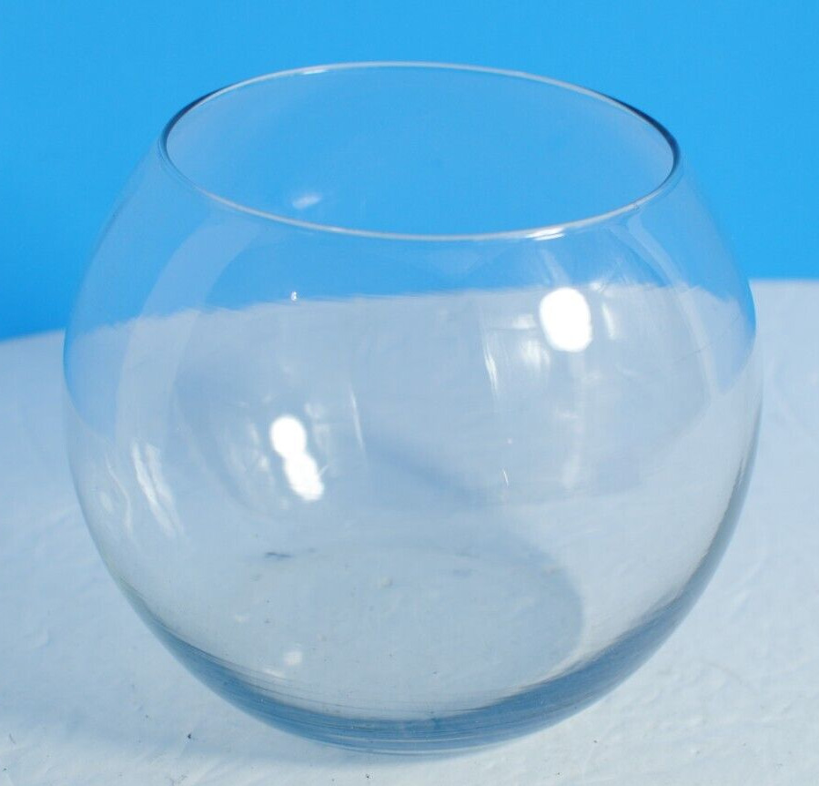 Clear Vase No Noticeable Chips/ Cracks Fish Bowl Shape
