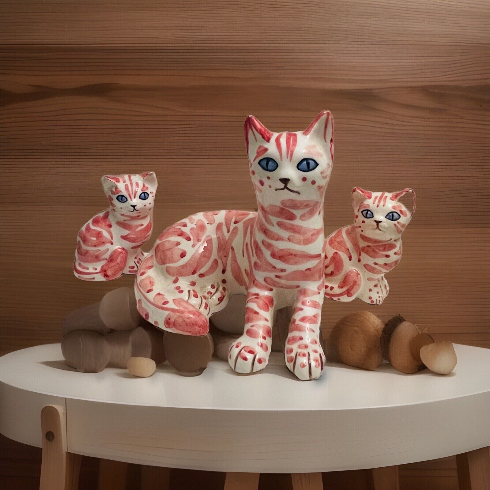 Italian Majolica Art Pottery Pink Cat & Kittens