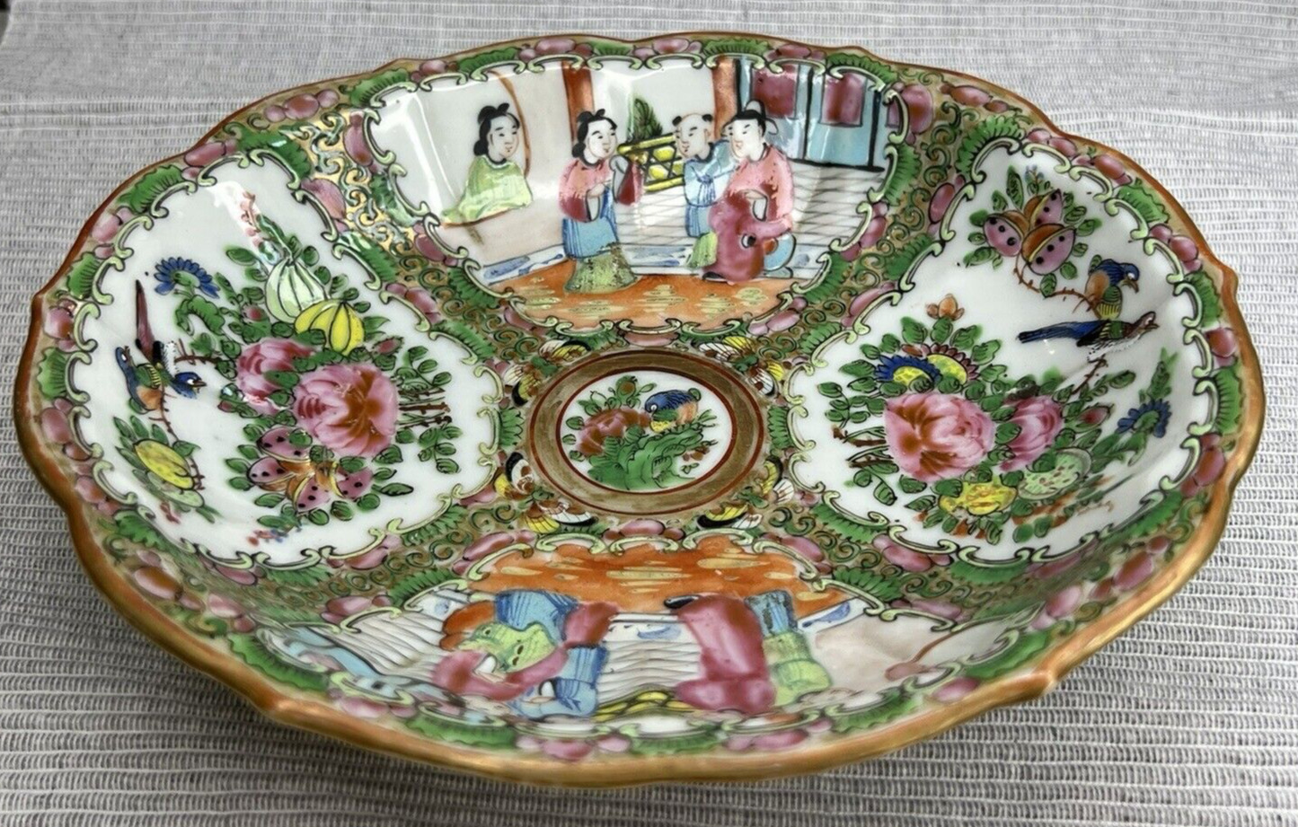 Antique Chinese Export Porcelain Rose Medallion Oval Bowl Dish