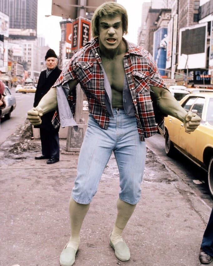 The Incredible Hulk Lou Ferrigno 24x36 Poster