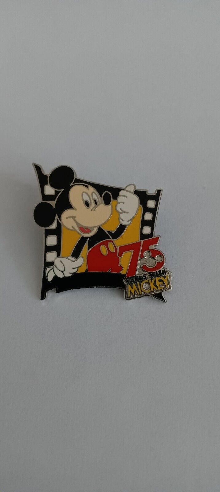 WDW  DISNEY 75 YEARS WITH MICKEY MODERN MICKEY MOUSE PIN