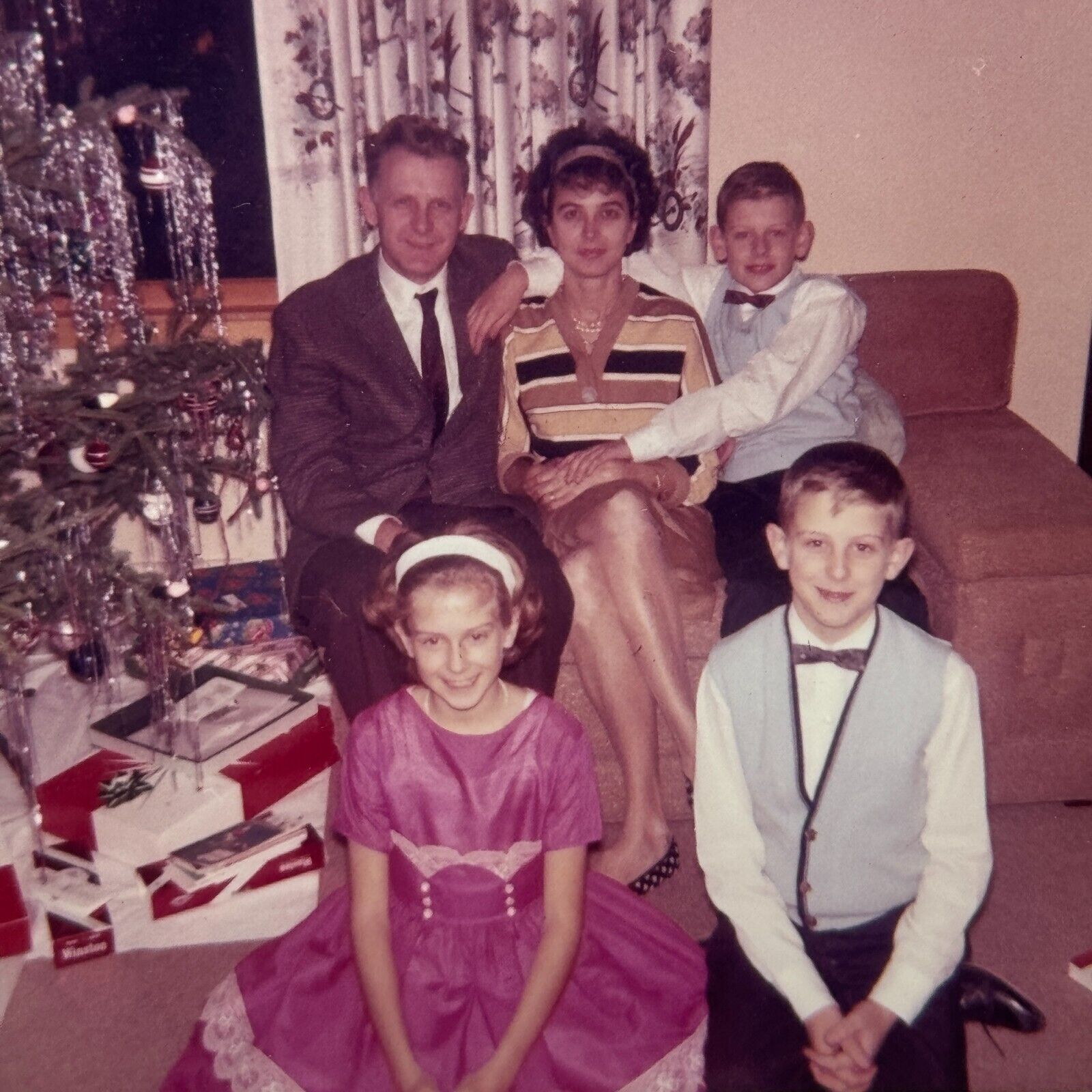 2G Photograph Family Christmas Tree Photo Mom Dad Boys Girl 1950-60's