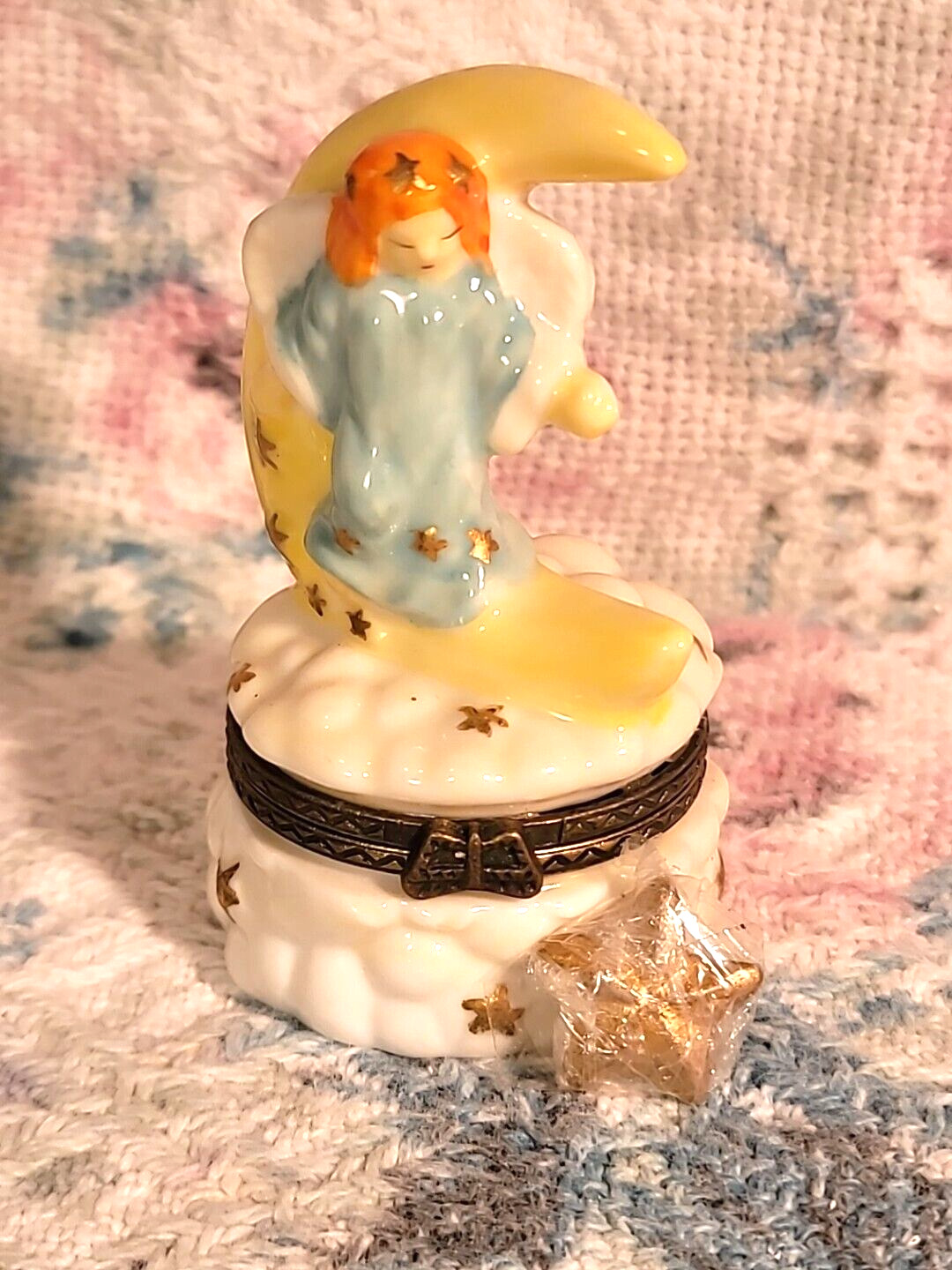 Vintage Porcelain Angel & Moon Cloud Hinged Trinket Box w/Interior Star