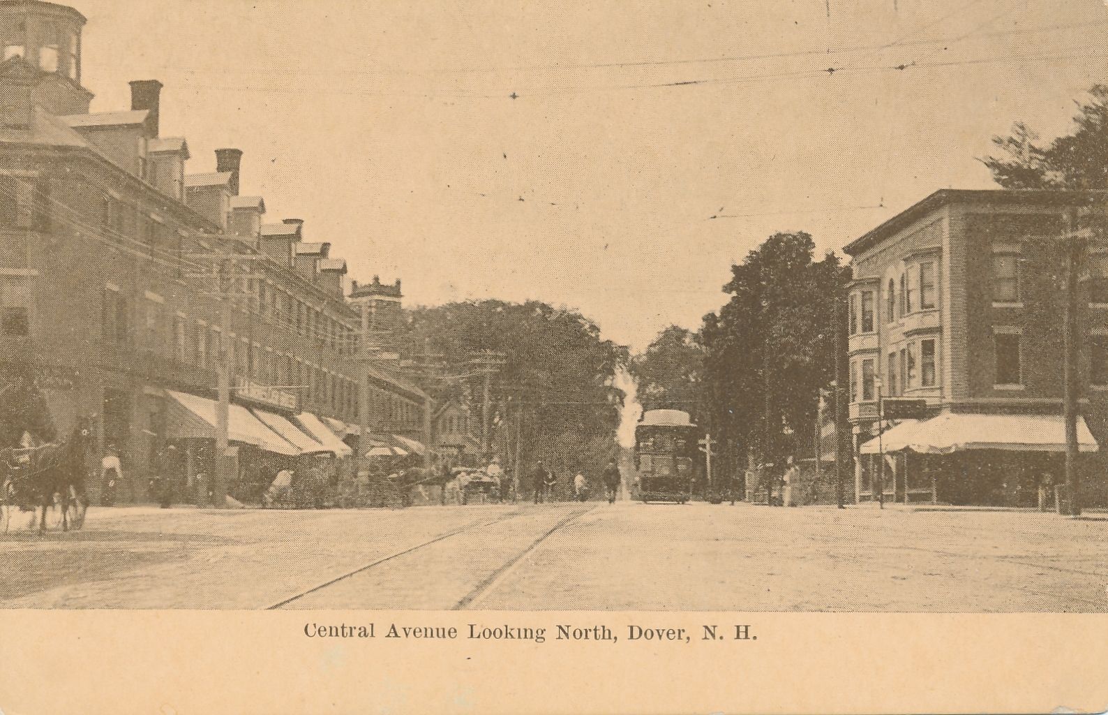 DOVER NH - Central Avenue Looking North Postcard - udb (pre 1908)