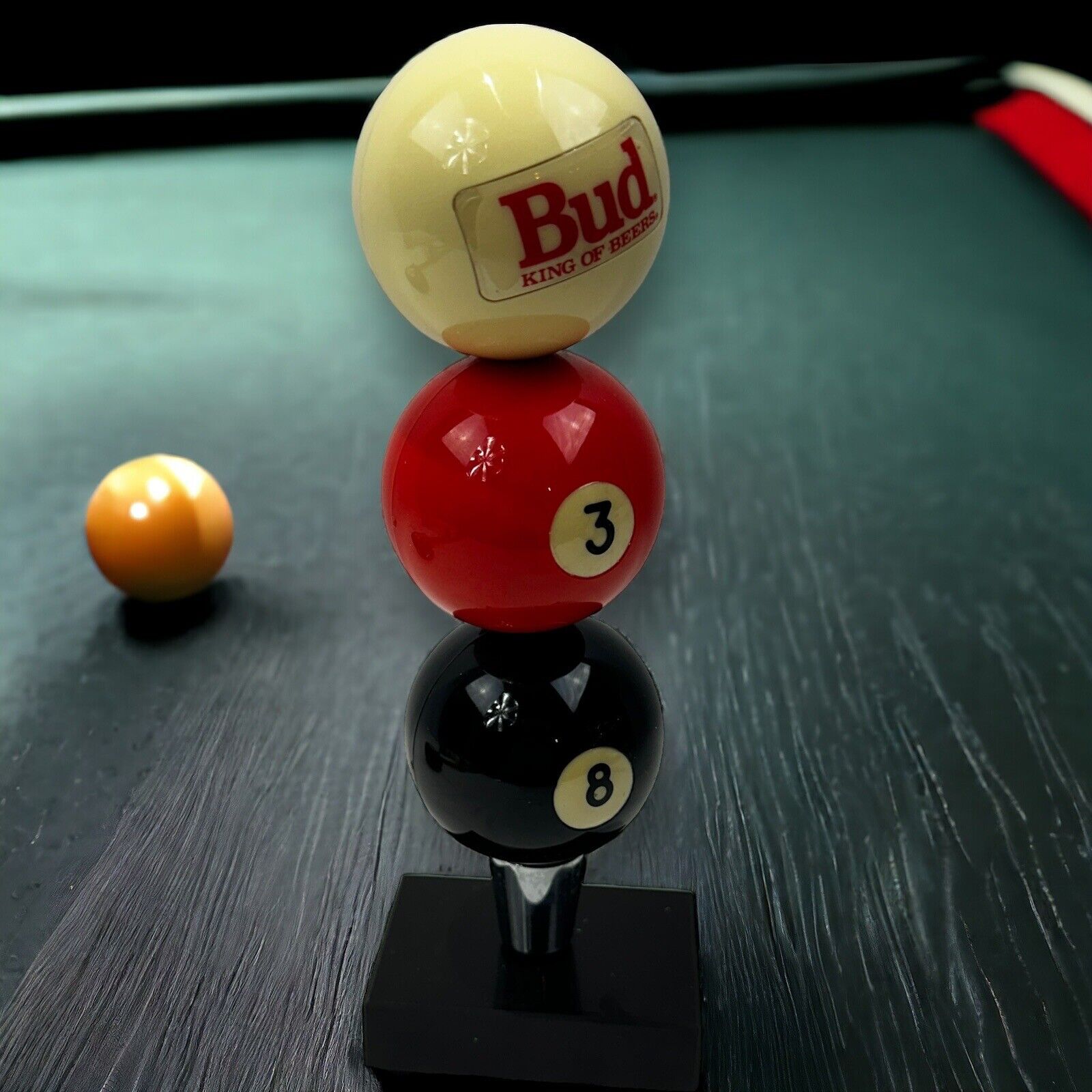 VTG Budweiser Bud Beer Tap Handle Pool Balls Billiards Hall Eight Ball Tapper