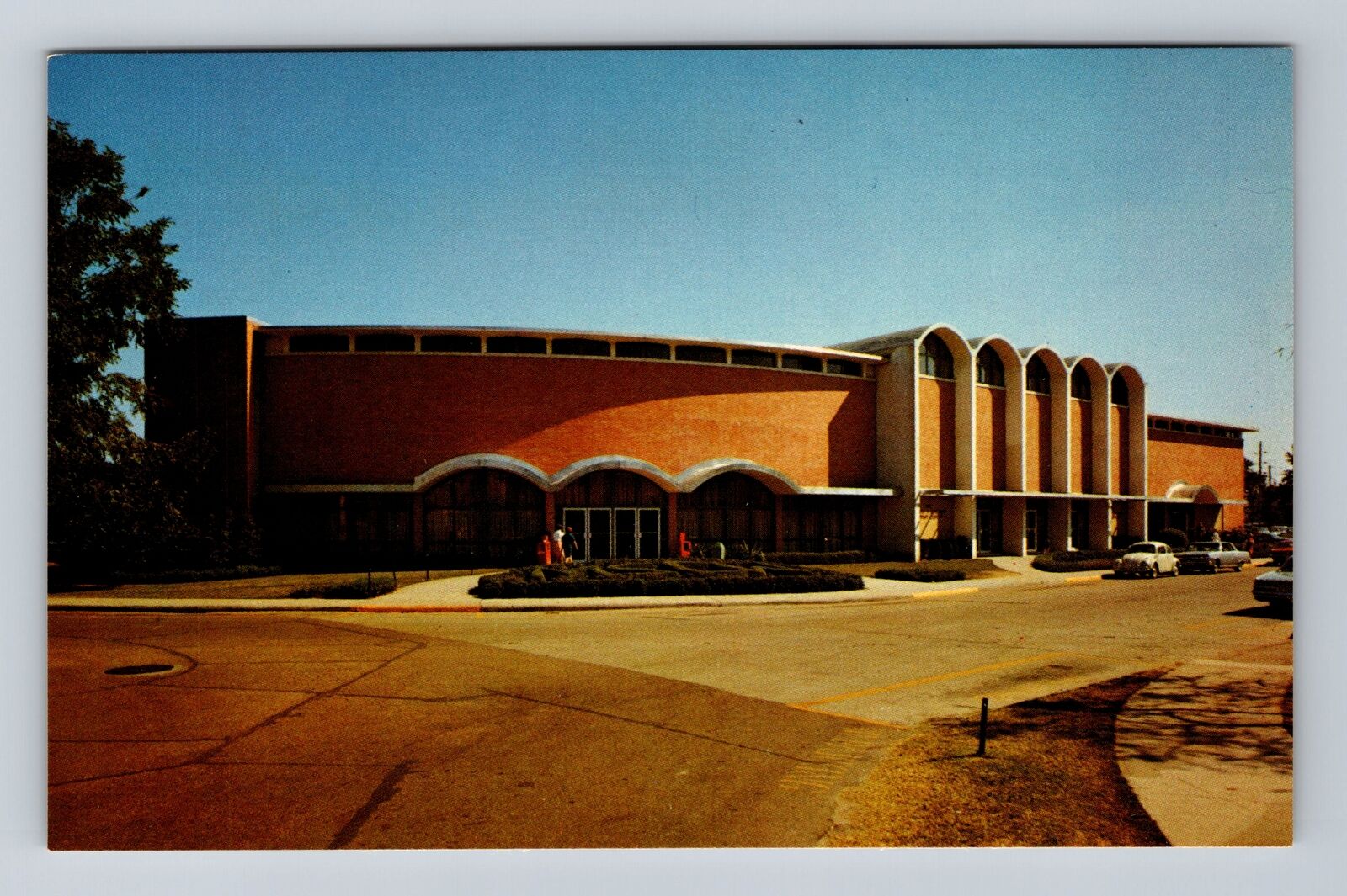 Columbus MS-Mississippi, State College for Women Student Center Vintage Postcard