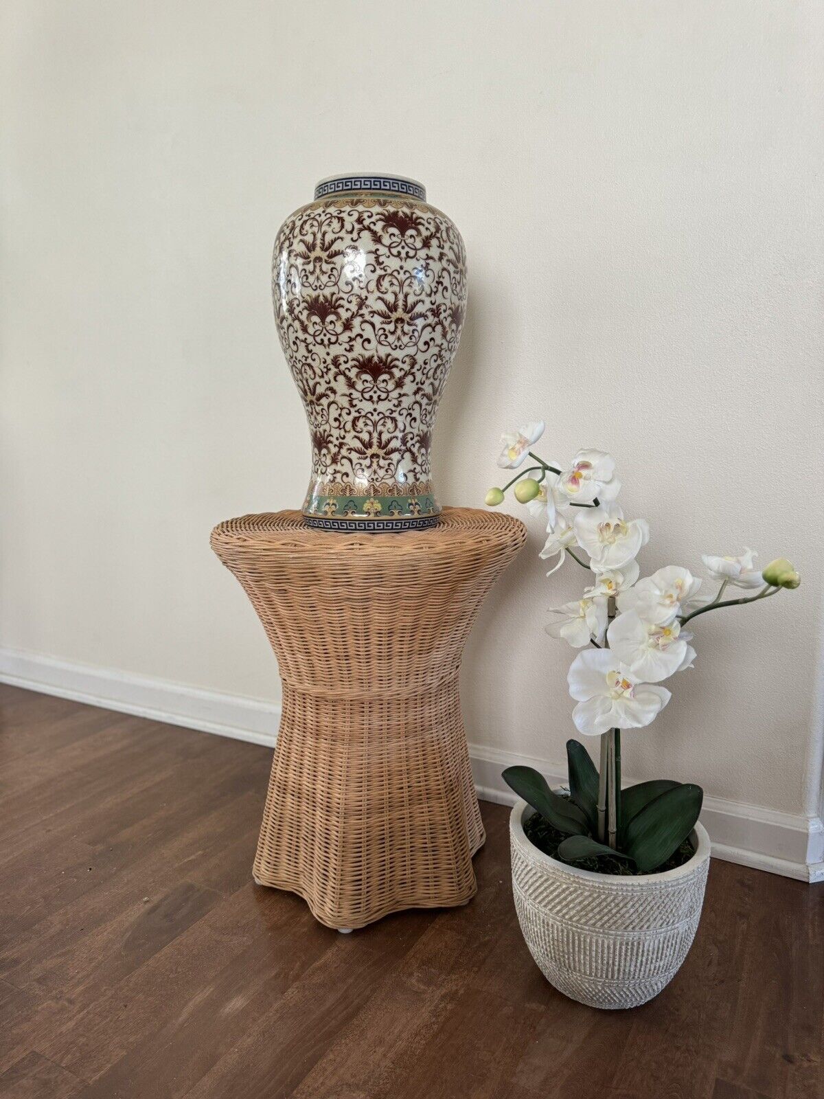Vintage Chinese Porcelain Floral Lotus Gold Crackles Temple Jar Large Vase 17.5”
