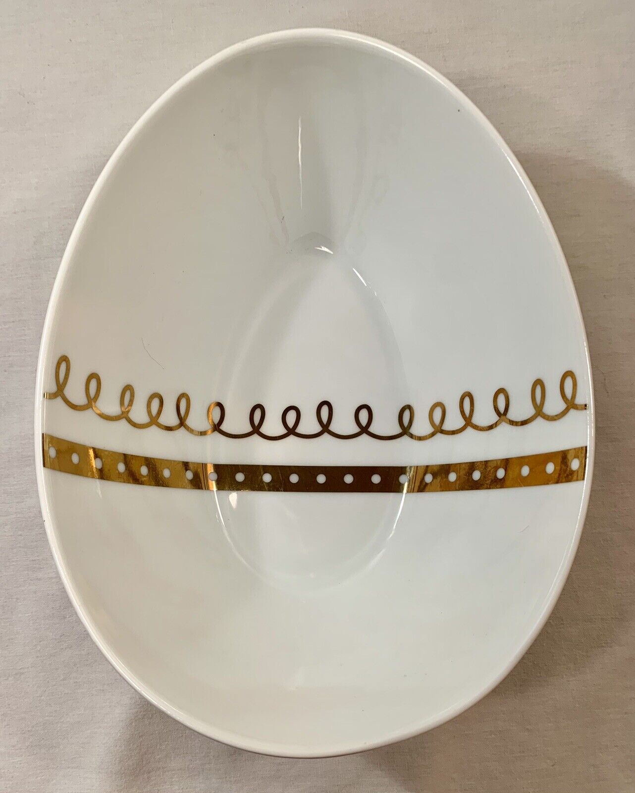 Target Threshold 2016 EASTER EGG Serving Dish / Bowl: White & Gold • Porcelain