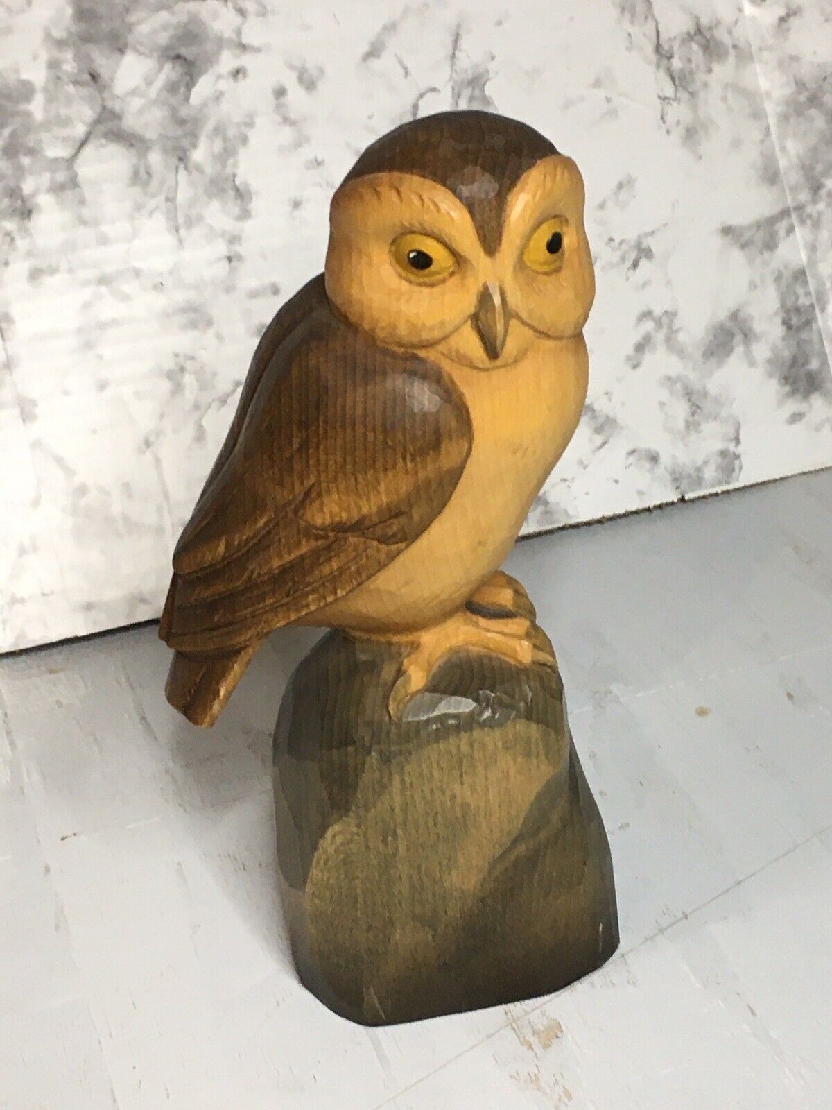Vtg hand carved owl  Hans Huggler Wyss Holzbildhauerei