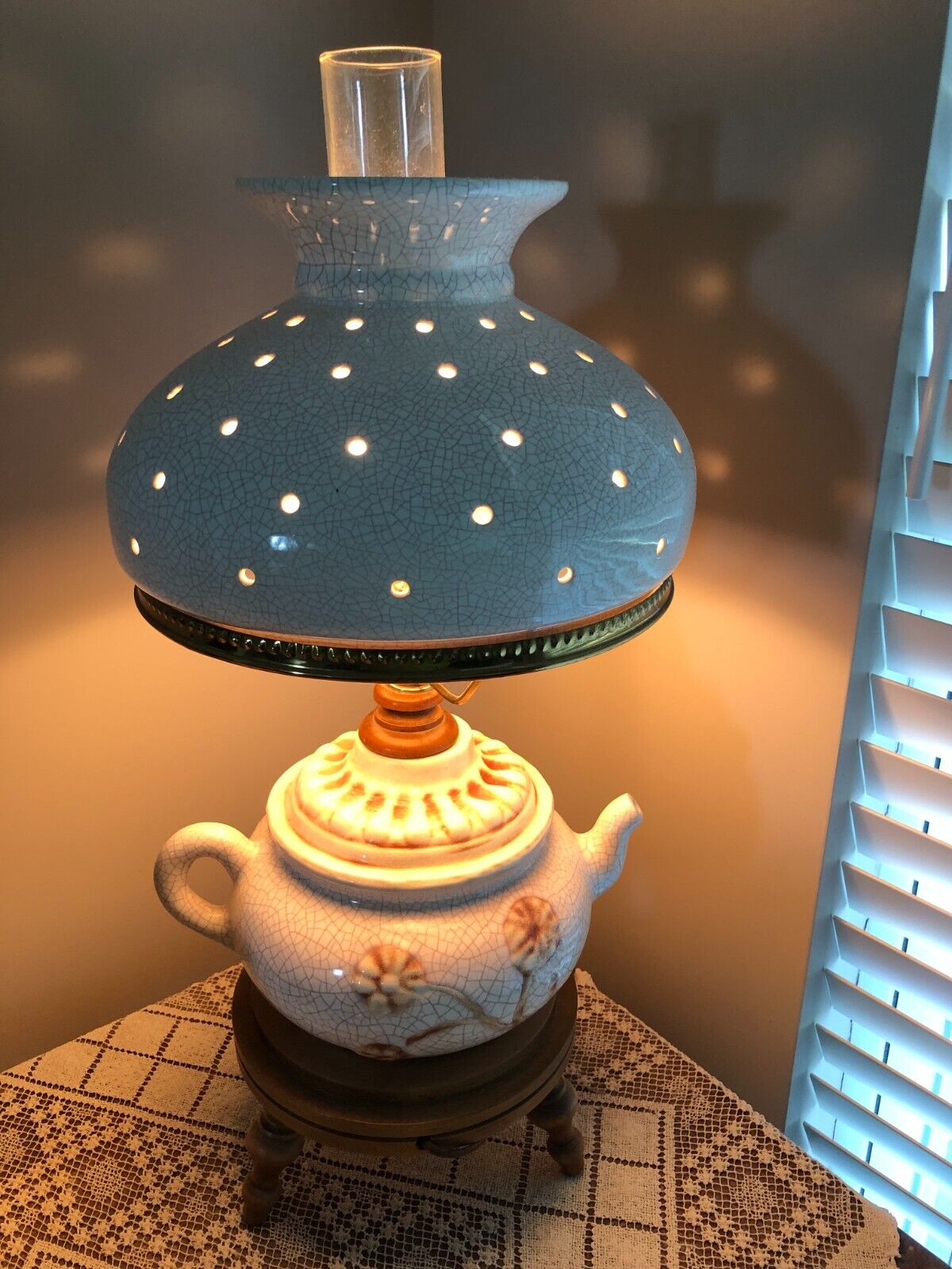 Beautiful Vintage Tea Pot Lamp 3 Way Lighting RARE