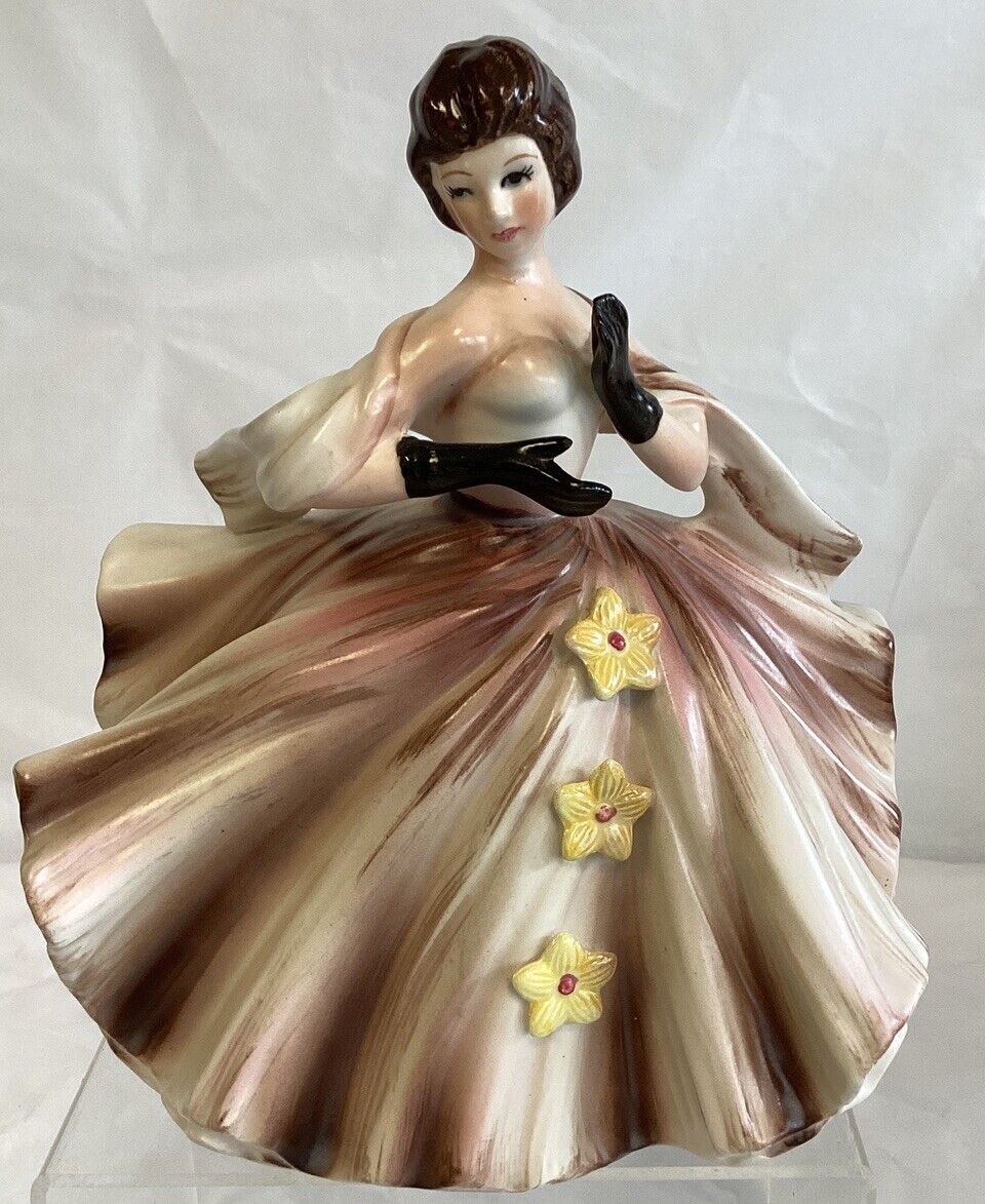 Beautiful Vintage Lefton 6 X 5 Inches Woman In Dress / Shawl Figurine