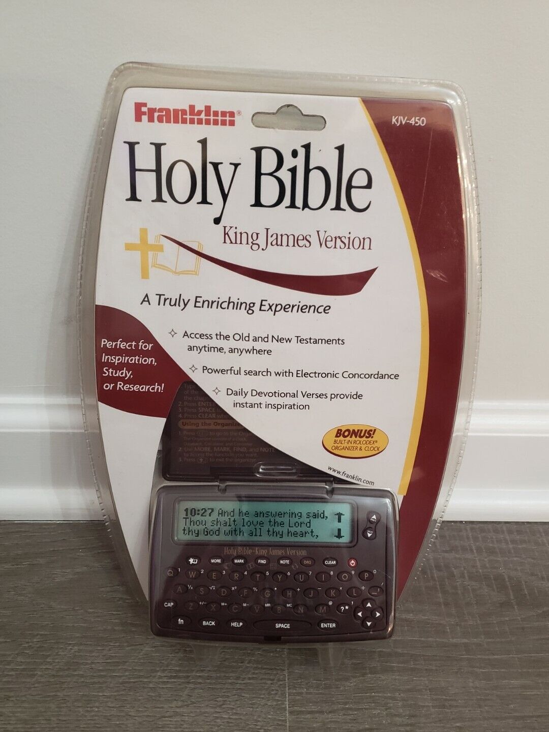 Vintage Franklin Electronic Holy Bible King James Version  Handheld SEALED 2002