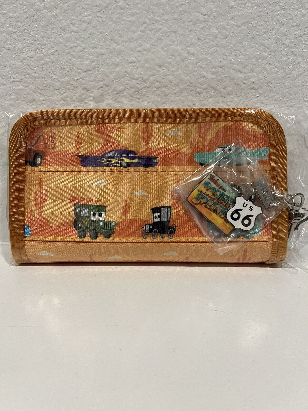 Harveys Disney Cars Classic Wallet LIMITED EDITION IN HAND SHIPS ASAP