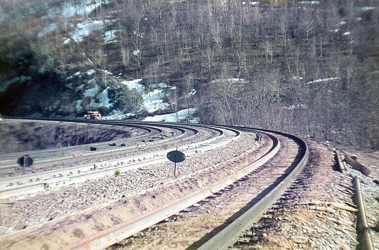 PC penn central horseshoe curve 4 track welded rail orig. slide 1971