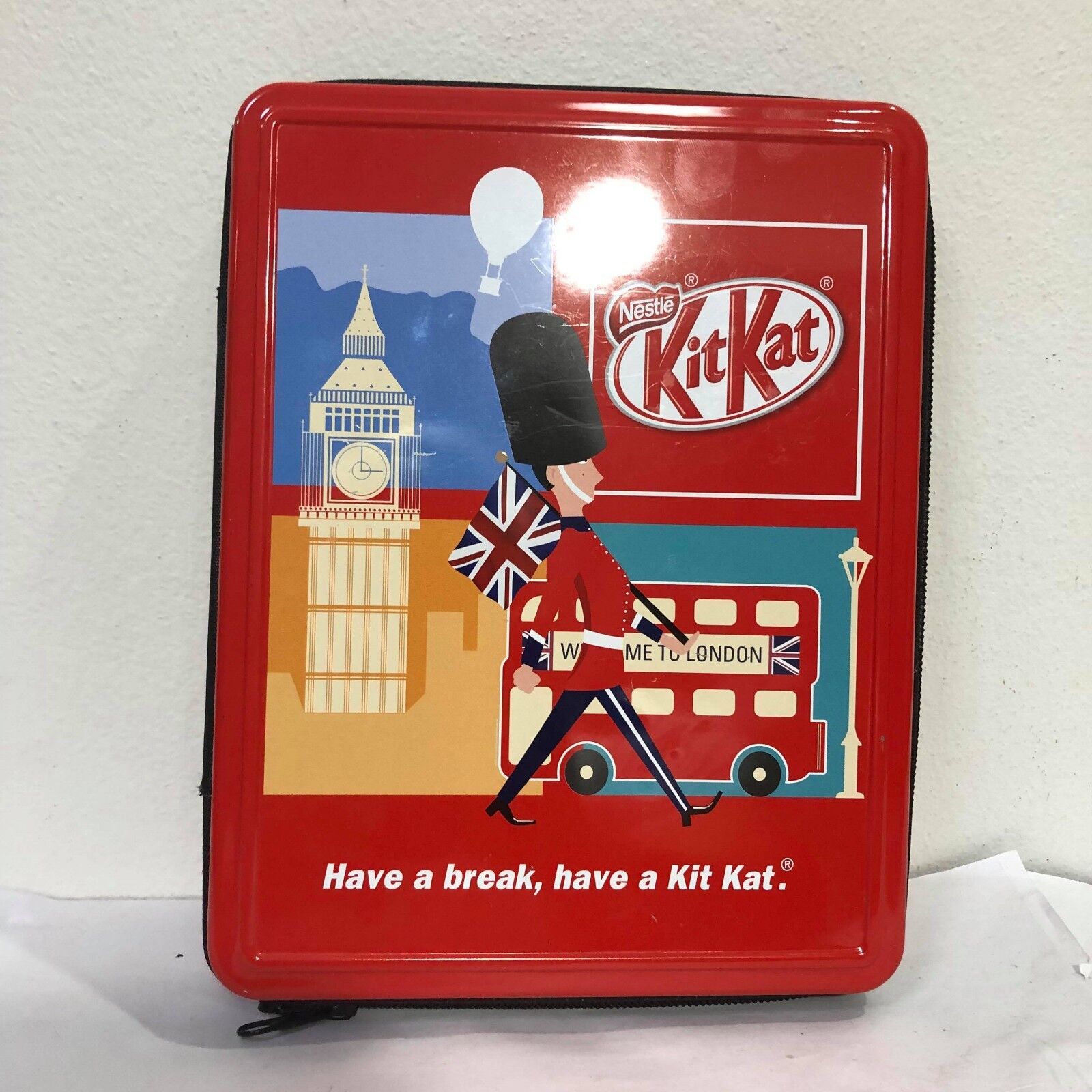 Nestle KITKAT empty Zipper Bag Tin Box London Big Ben Limited Edition