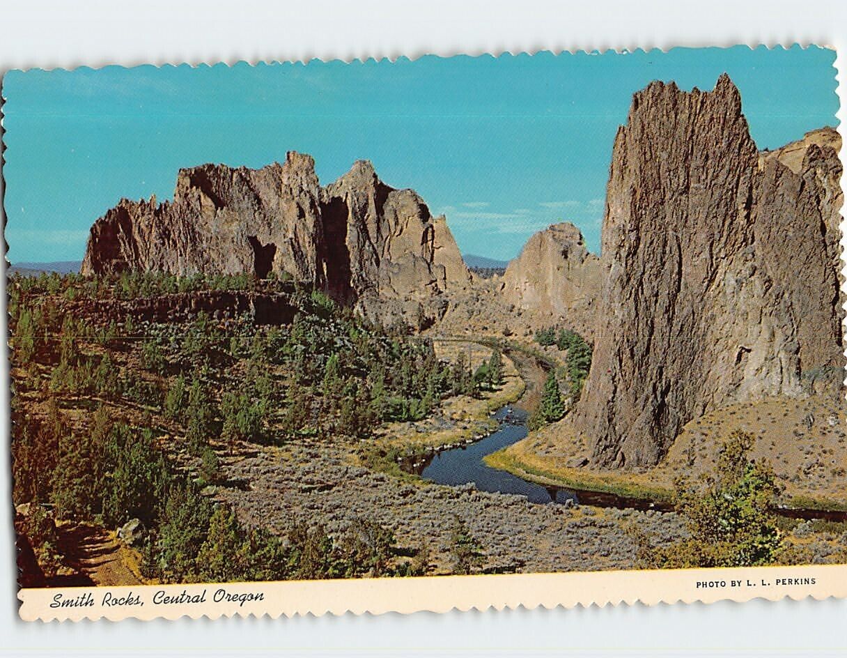 Postcard Smith Rocks and the Crooked River Central Oregon USA
