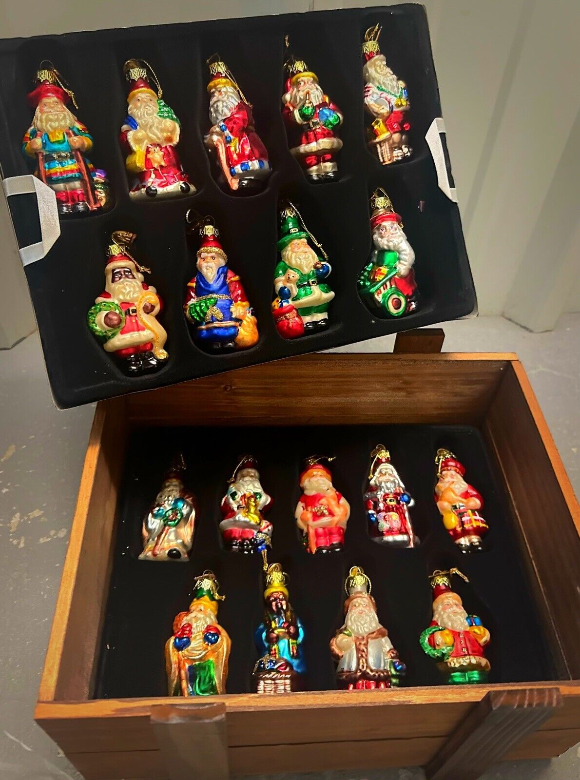 2002 Thomas Pacconi Classics Blown Glass Christmas Ornaments Set Of 18 Santas 