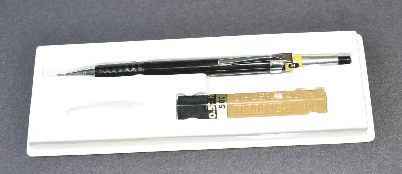 Vintage Black Pentel Graph Mechanical Pencil~H Lead~Extra Leads~Older Generation