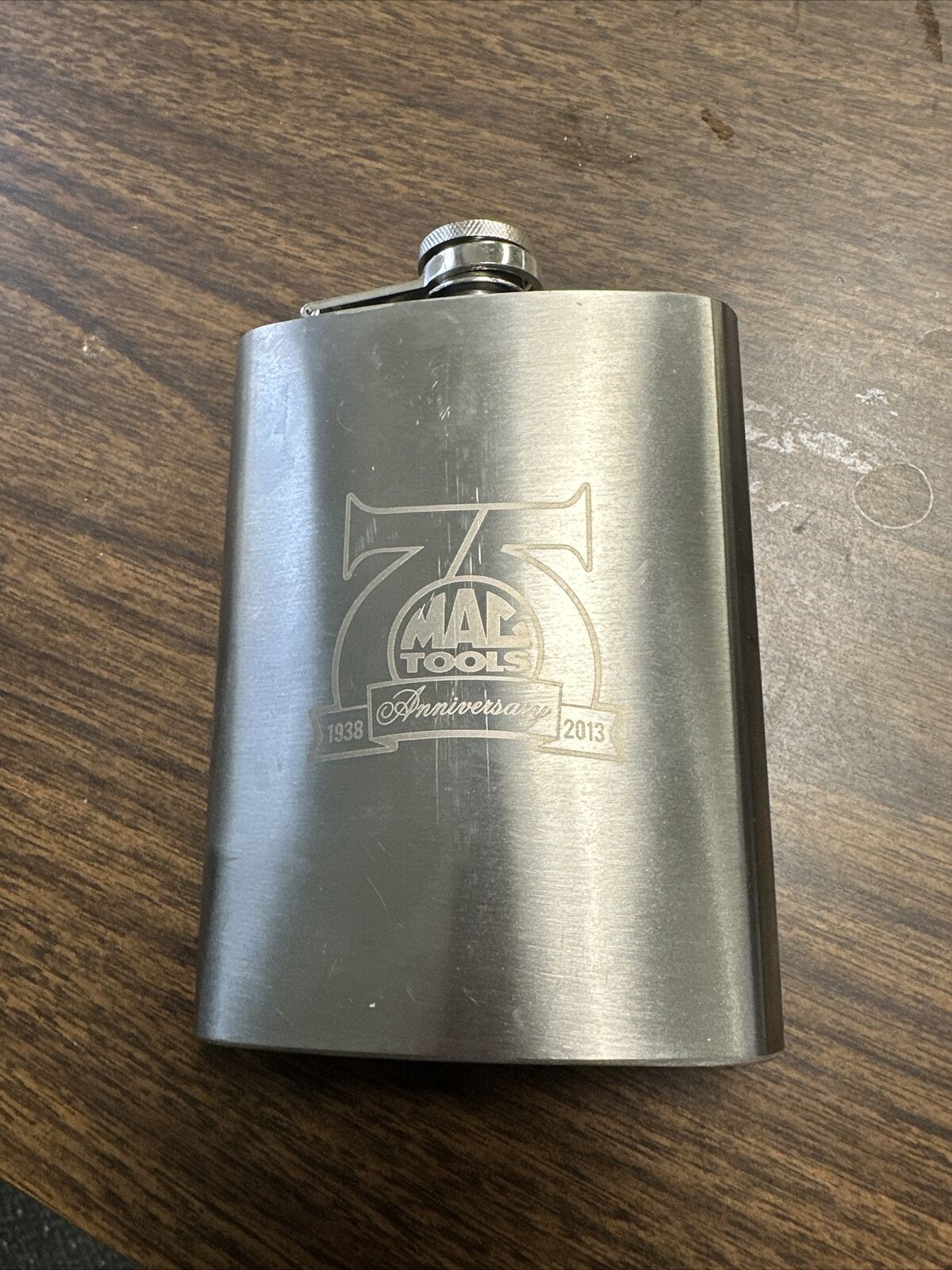 Mac Tools 75th Anniversary Flask MACFLASK75 alcohol beverage liquid container