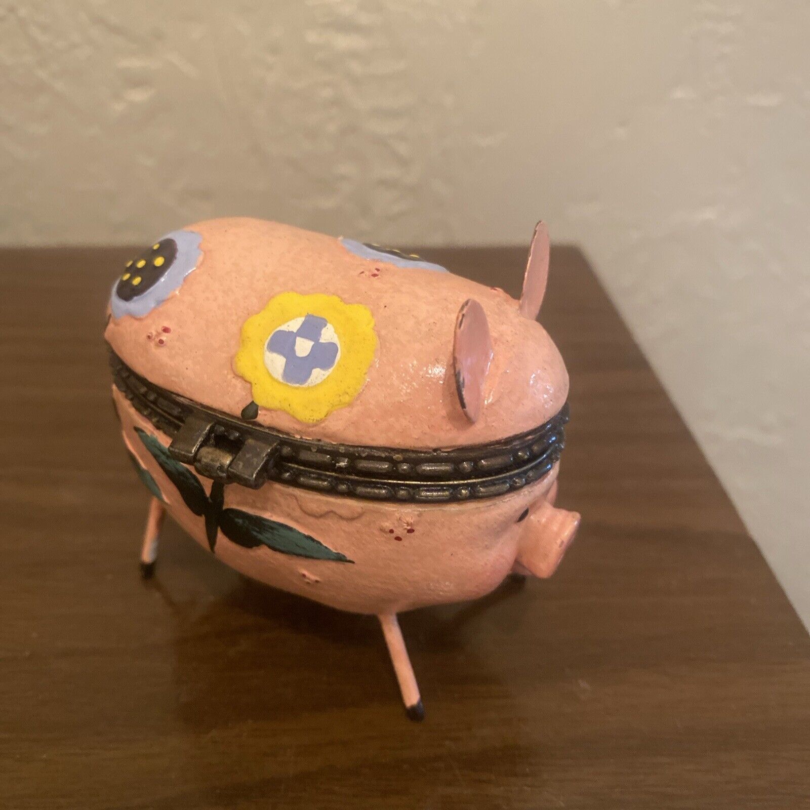 Folk Art Adorable Pig Trinket Box