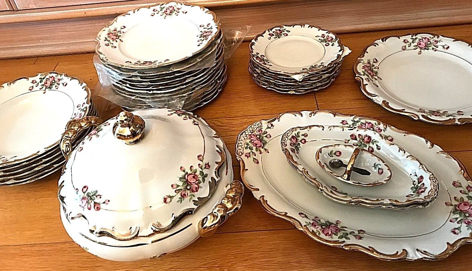 Winterling Germany Bavaria Serving Plate Set 30 pc Vintage Collectable China 100