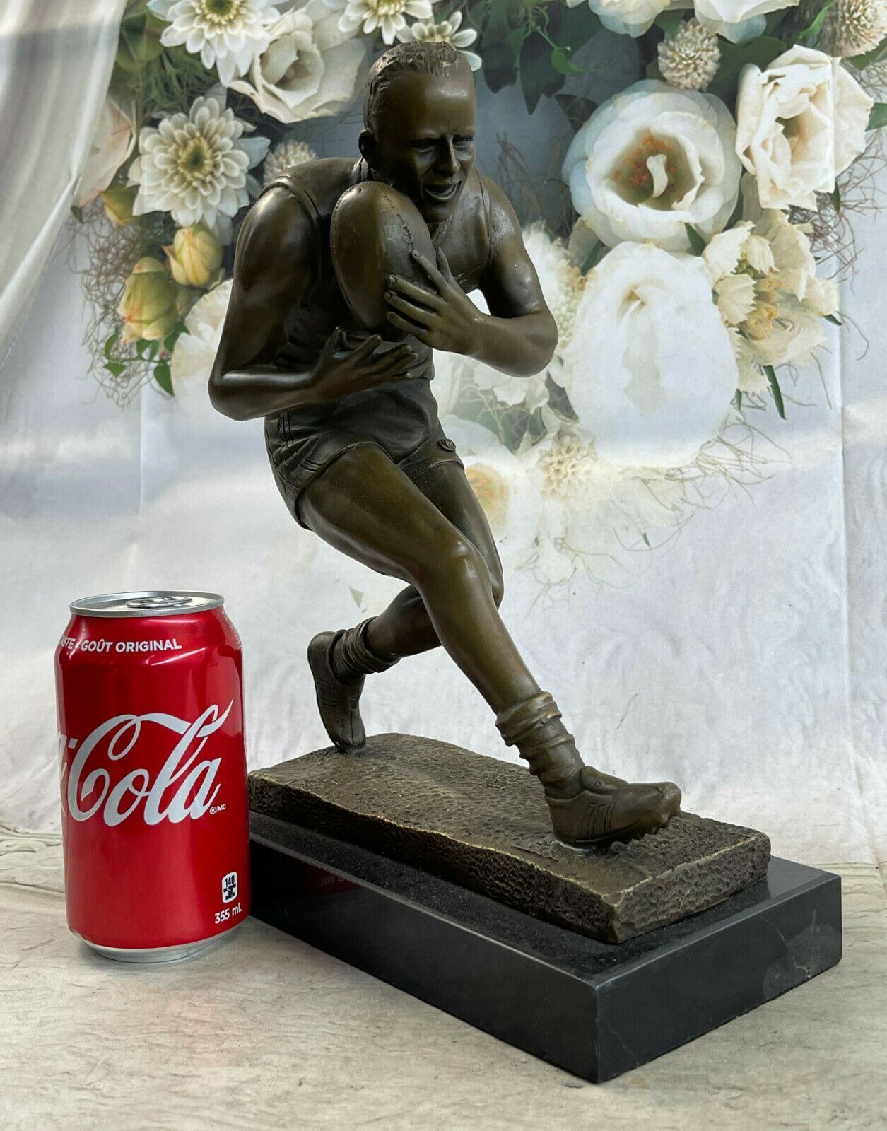 Union League Rugby Football Player Tro Bronze Sculpture Figurine Statue Art