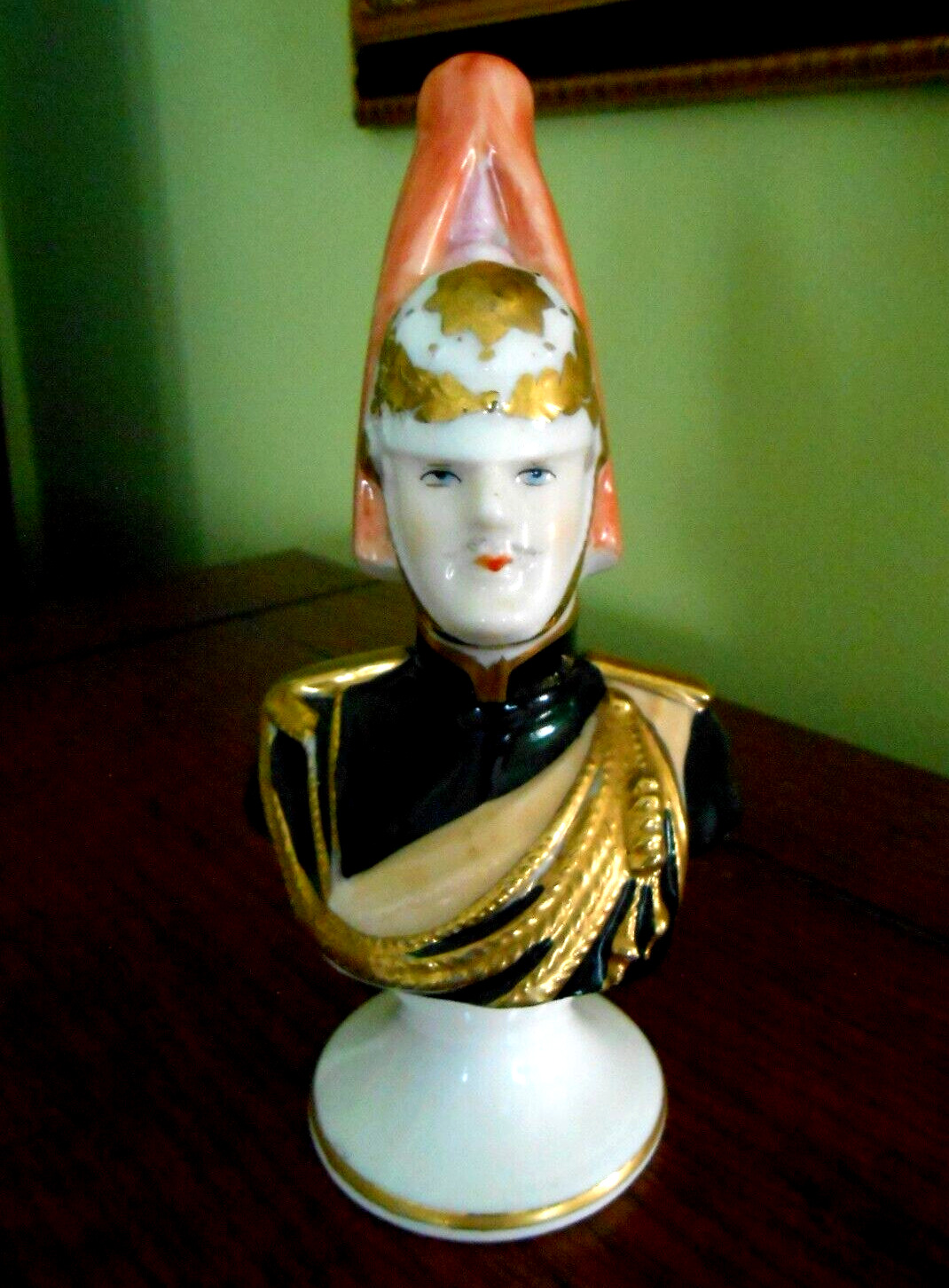 ARNART 5th Ave French Soldier Bust # 2199 Porcelain Figurine