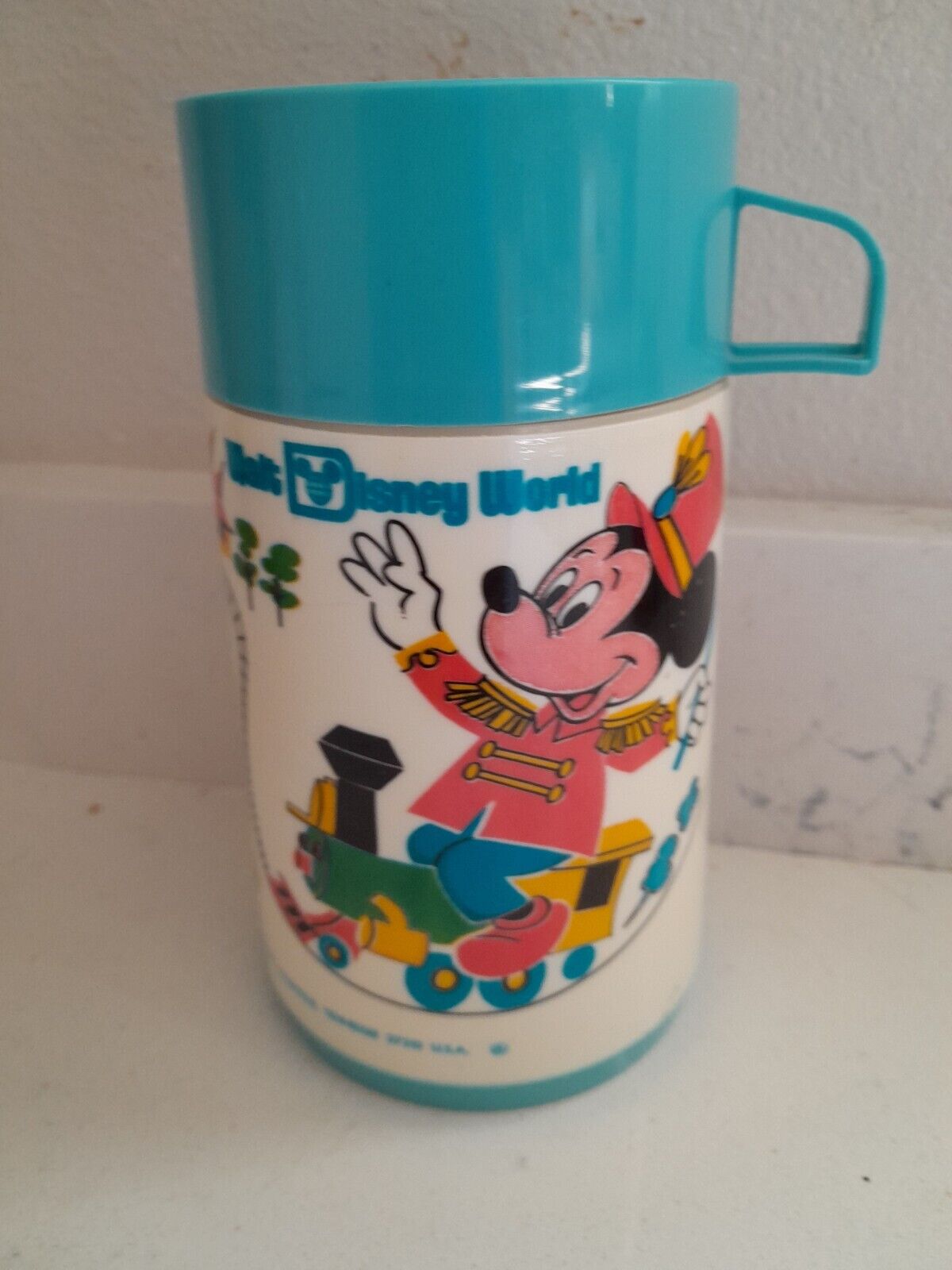 MINT Vintage 1970's Walt Disney World Mickey Mouse Aladdin Thermos Bottle