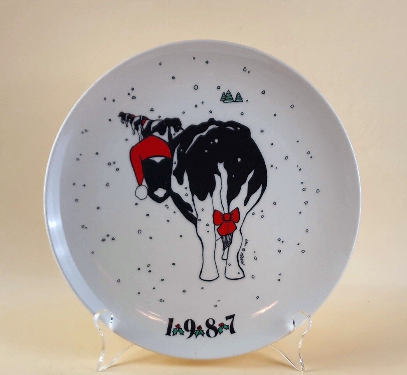 1987 Bristol Myers Animal Health Limited Edition Decorative Plate - Cow, Holiday