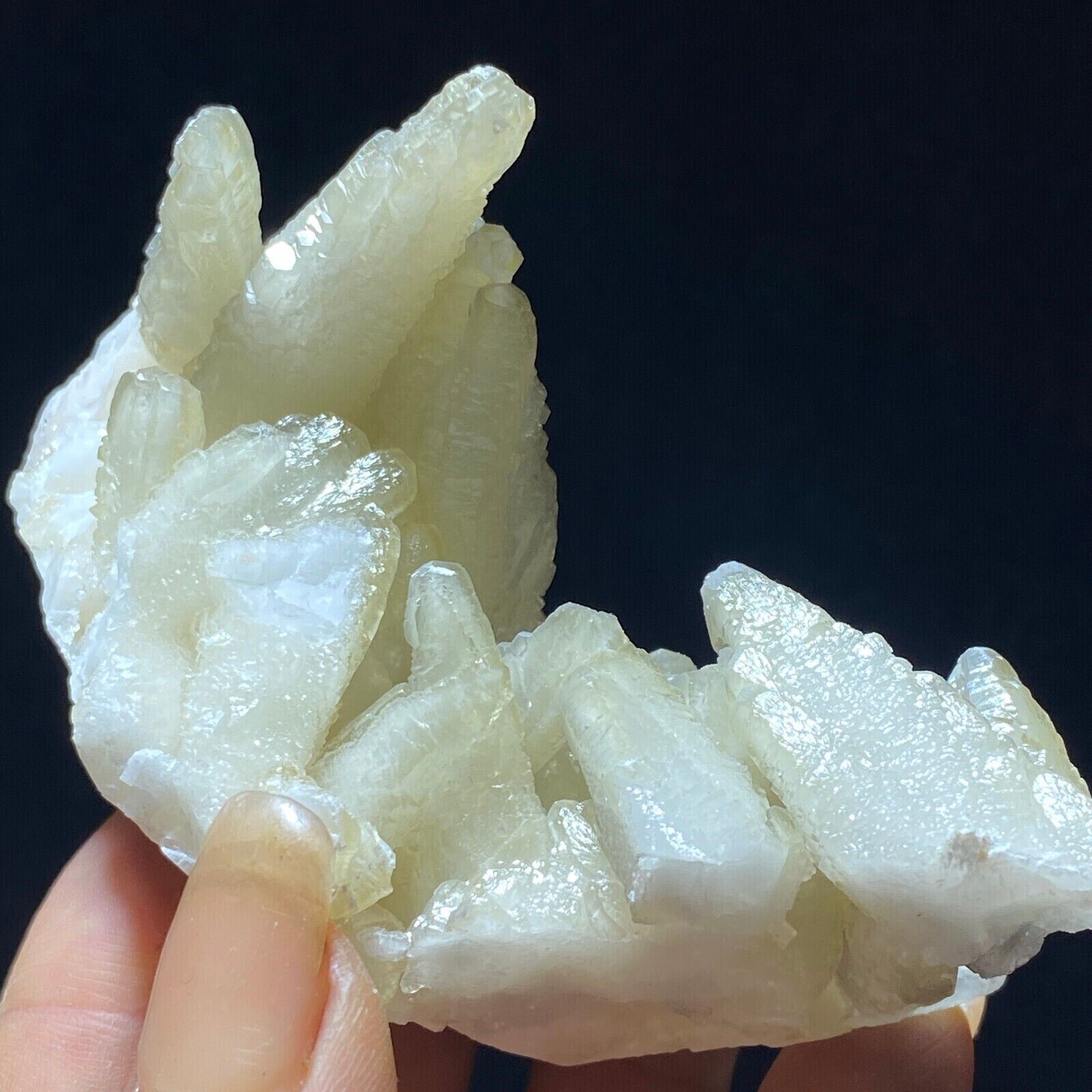 146g Natural Yellow Feather Calcite Crystal Mineral Specimen