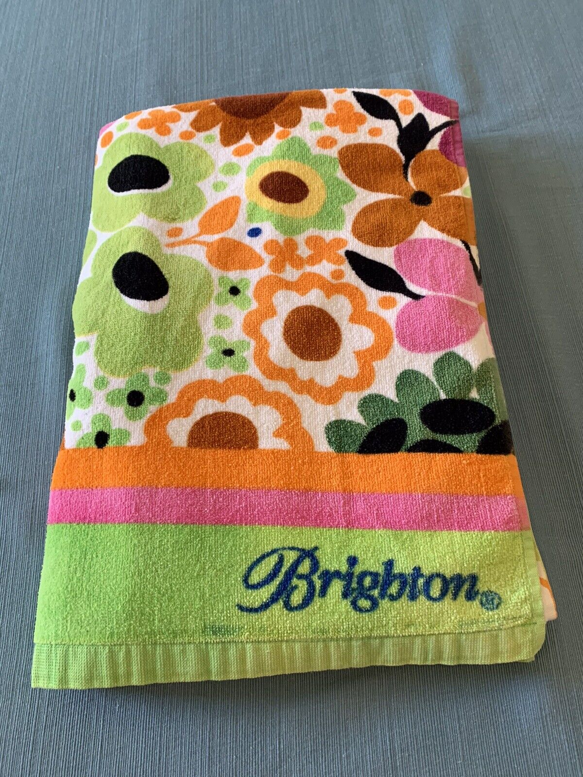 Brighton Beach Towel Vibrant Retro Floral 100% Cotton 35”X 62” Retired