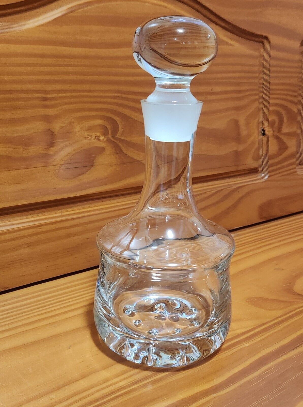 Heavy crystal decanter vintage unbranded frosted neck and stopper. Approx 11\