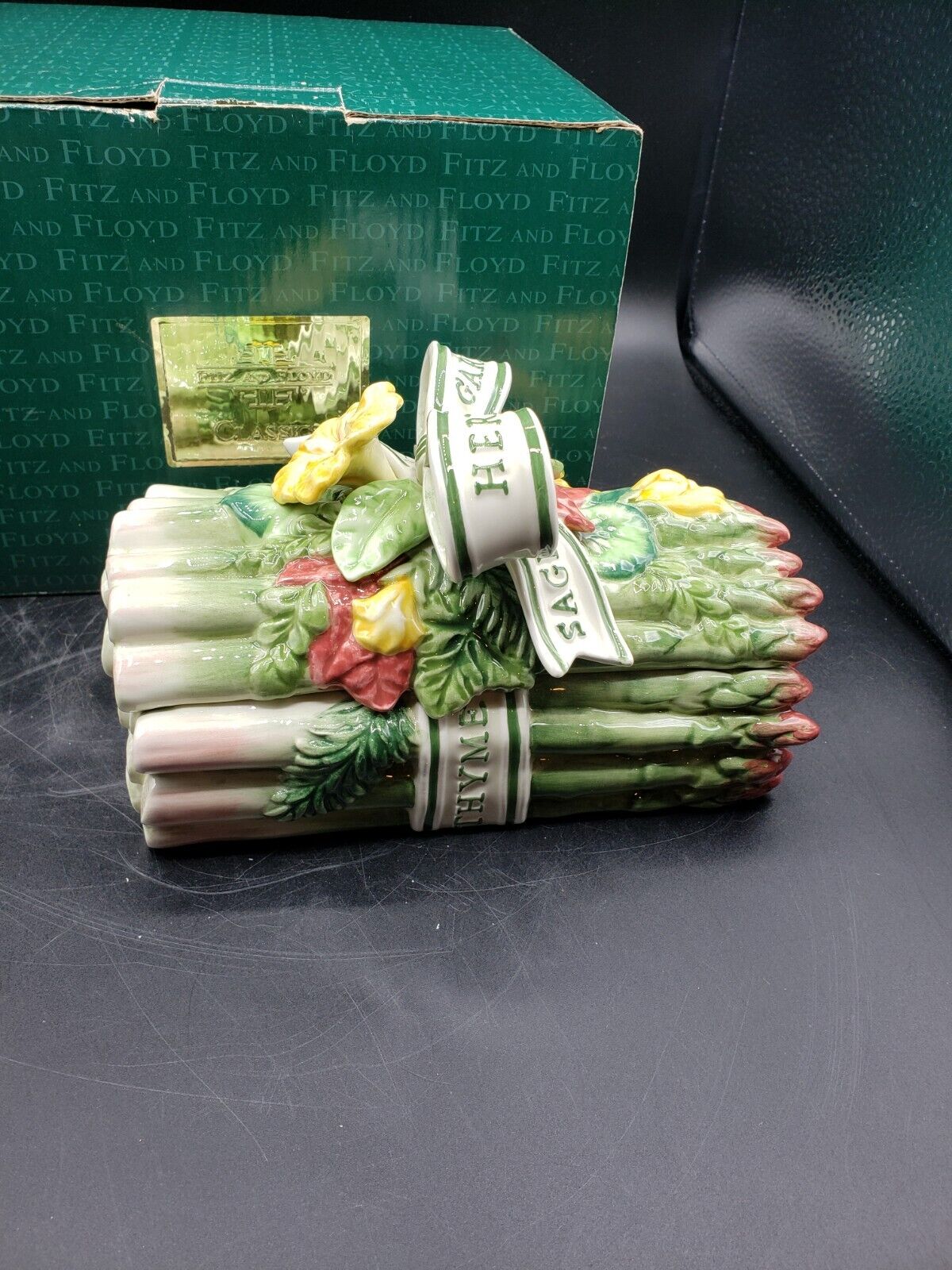 Vtg 1996 Fitz And Floyd Herb Garden Elaborate Covered Asparagus Dish With Lid 