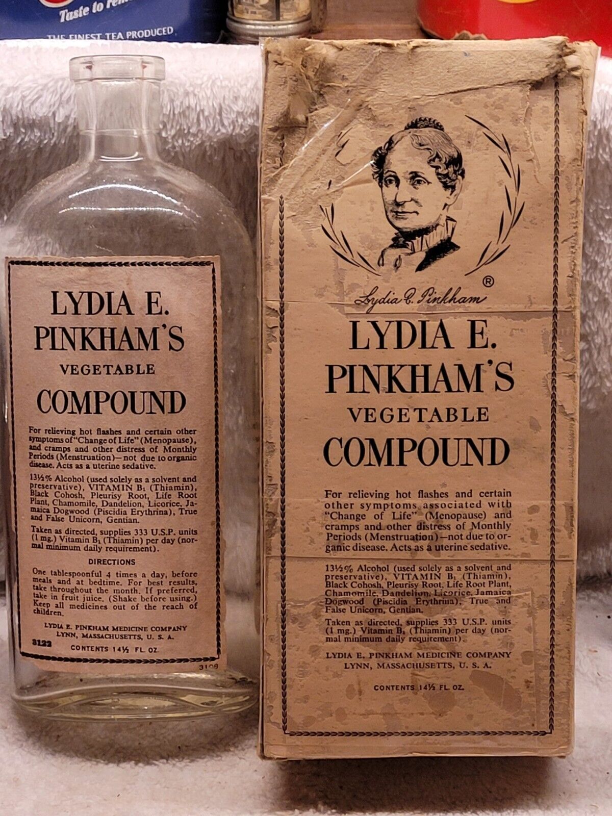 LARGE EMBOSSED LYDIA PINKHAM'S VEGETABLE COMPOUND w ORIGINAL LABEL & BOX NICE