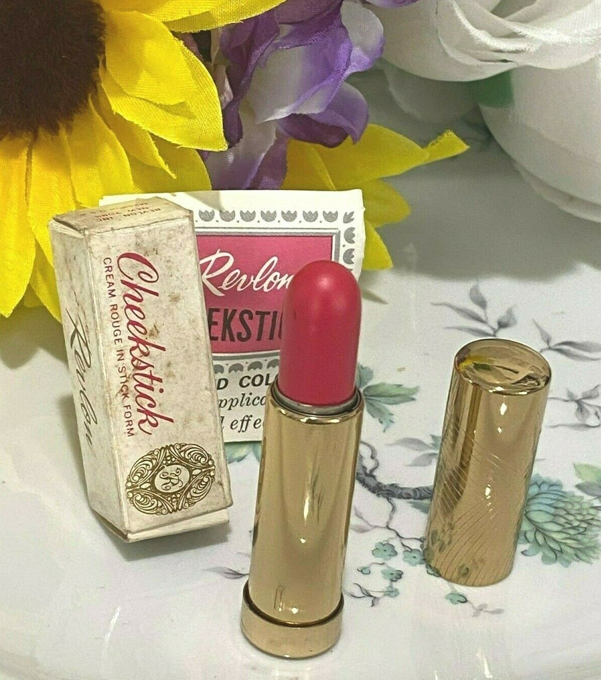 VINTAGE REVLON COLLECTIBLE GOLD TUBE CHEEK STICK CREAM ROUGE STICK BLUE RED NEW