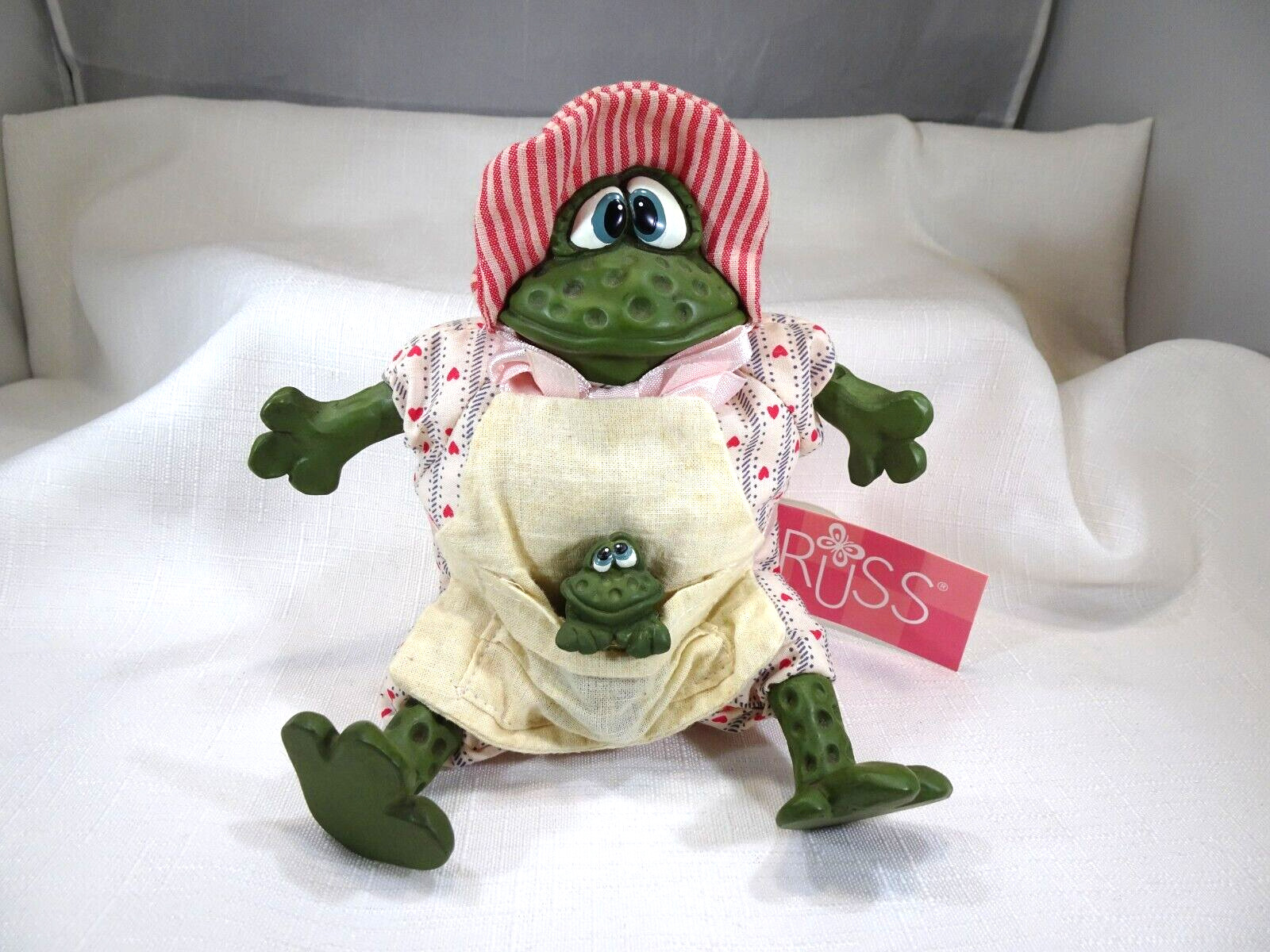 Collectable Freida Russ Kathleen Kelly The country Folk Frog.