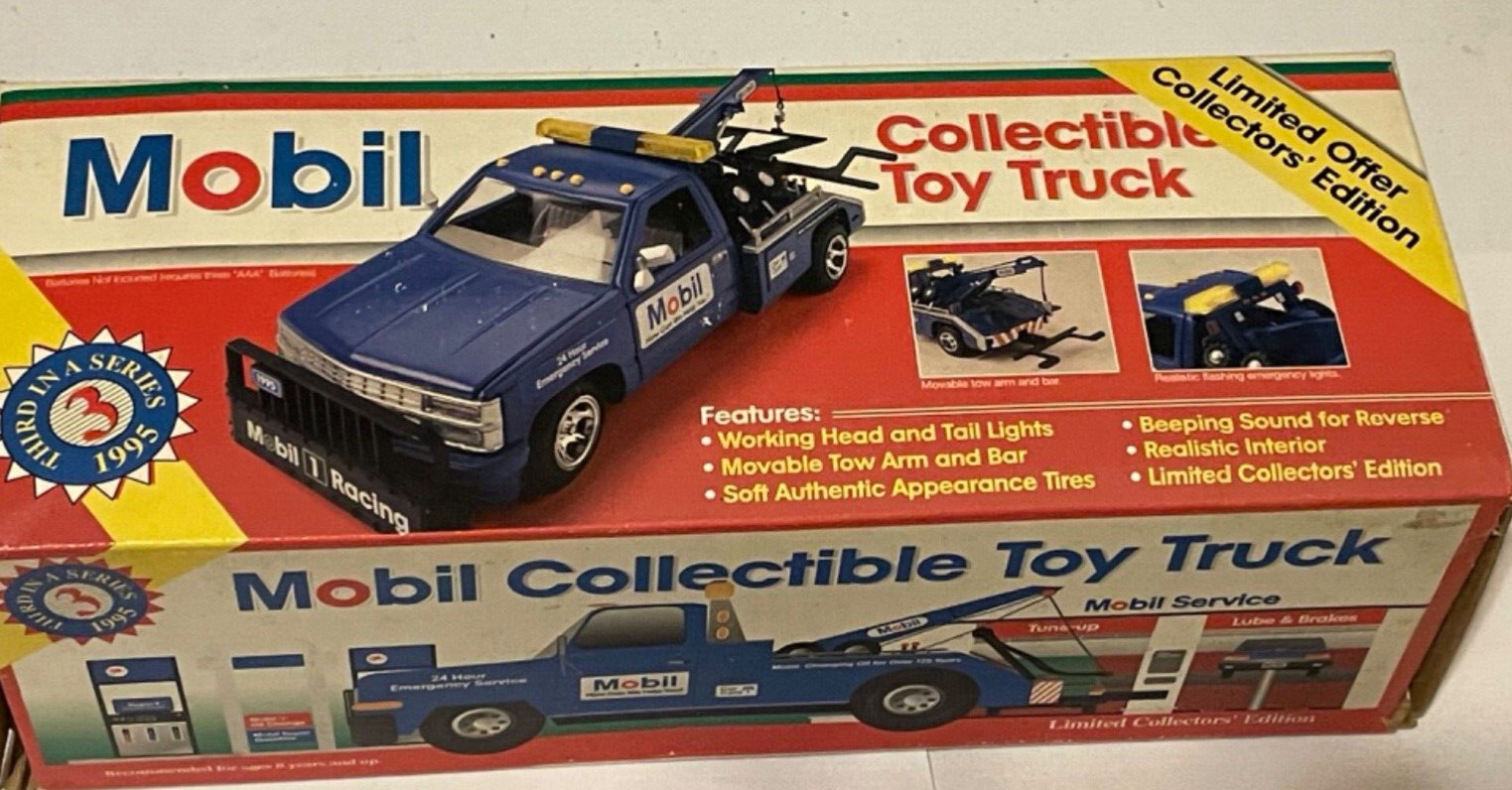 NEW IN BOX 1995 MOBIL COLLECTIBLE BLUE TOY TOW TRUCK THIRD IN SERIES WRECKER,
