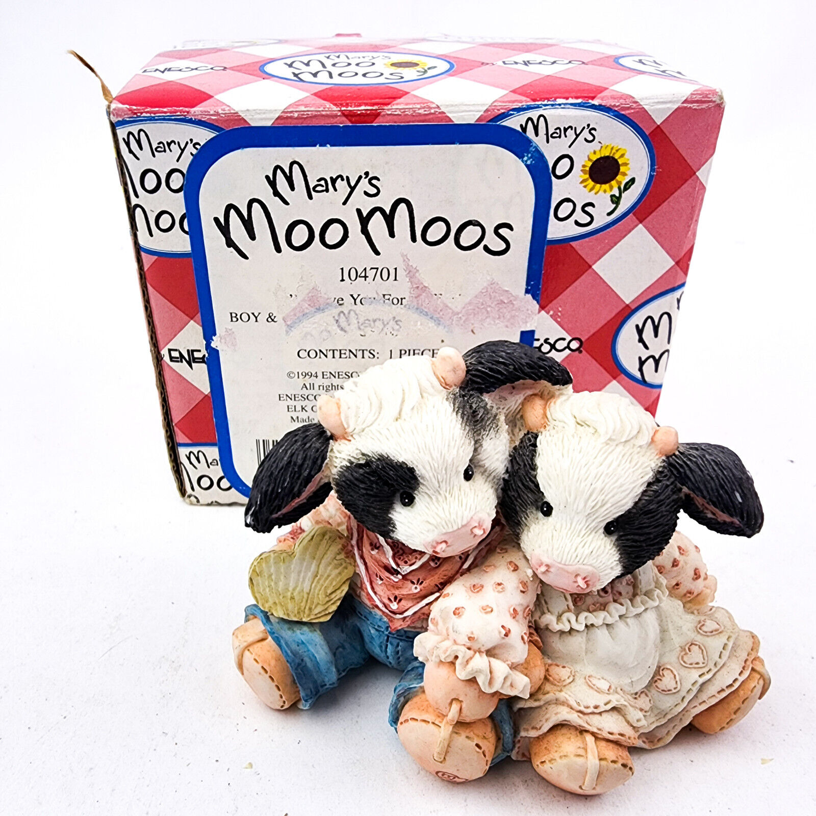 Vintage Enesco Marys Moo Moos Ill Love you for Heifer Figurine 1994 with Box