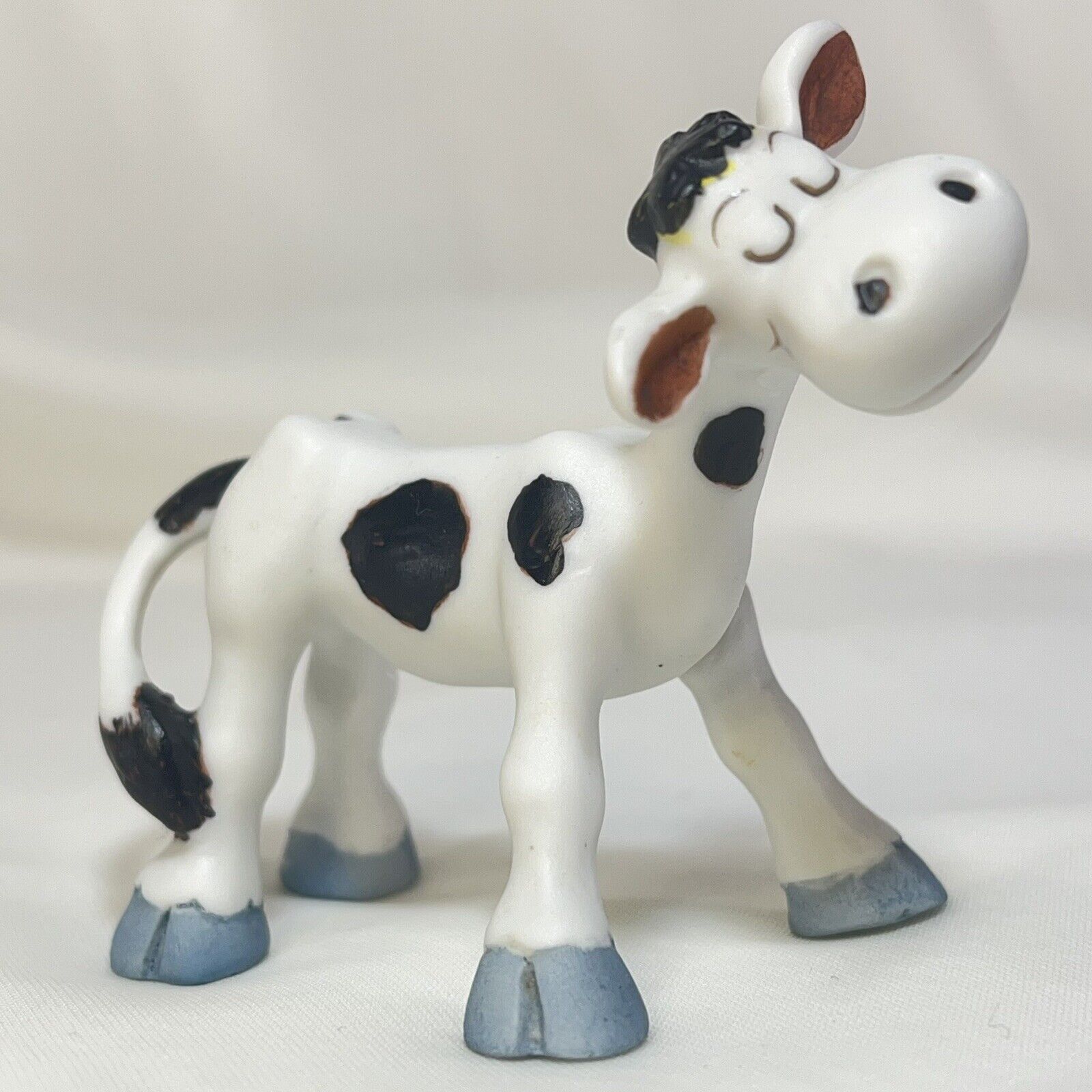 Mini Cow Figurine Vintage Porcelain❤️