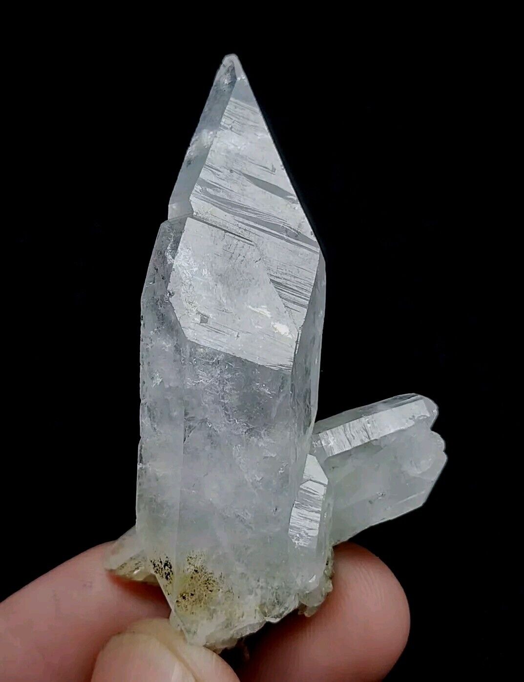 Quartz Crystal With Unique Formation From Baluchistan, Pakistan.